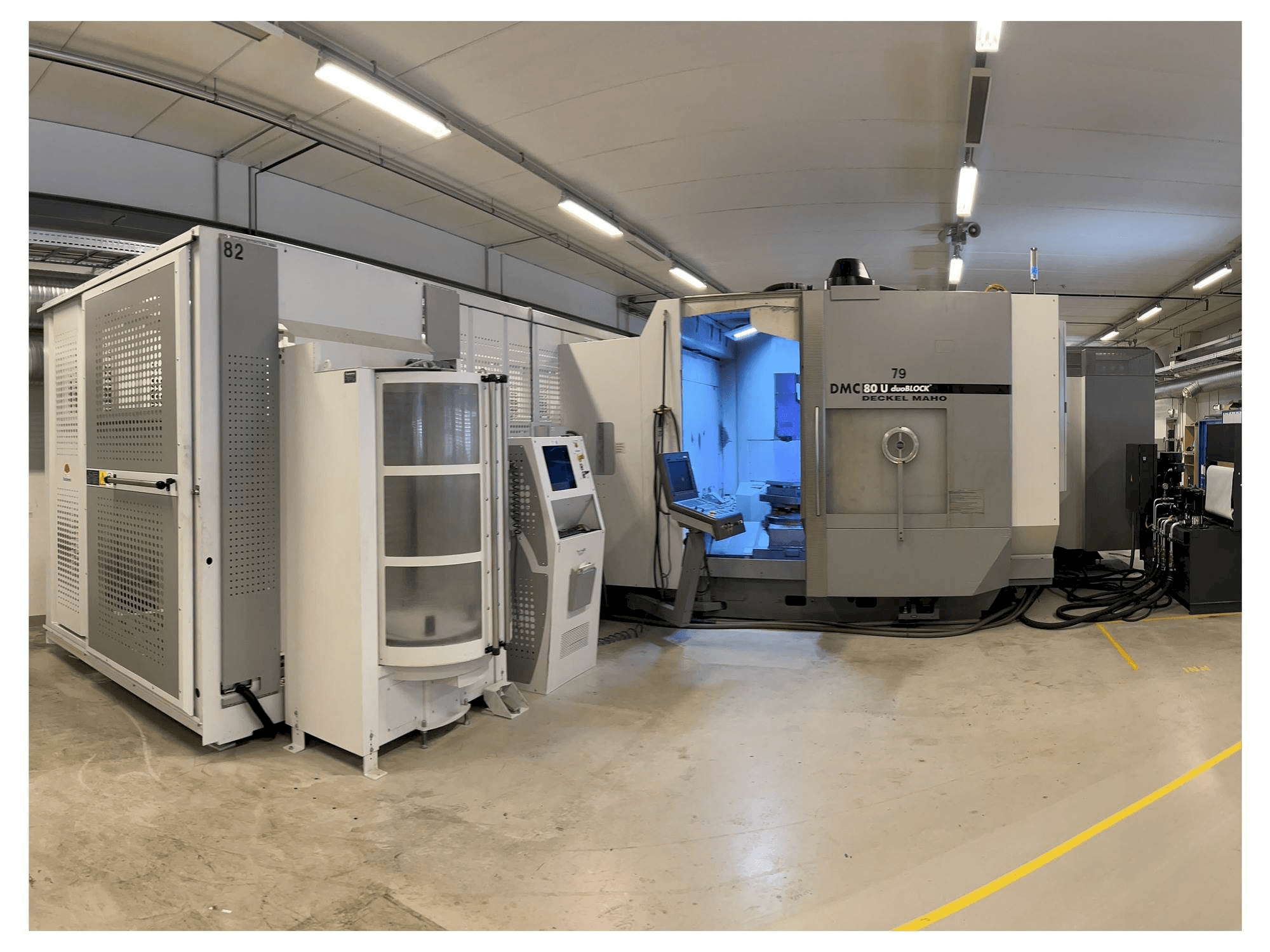 Front view of DMG DMC 80 U duoBLOCK machine