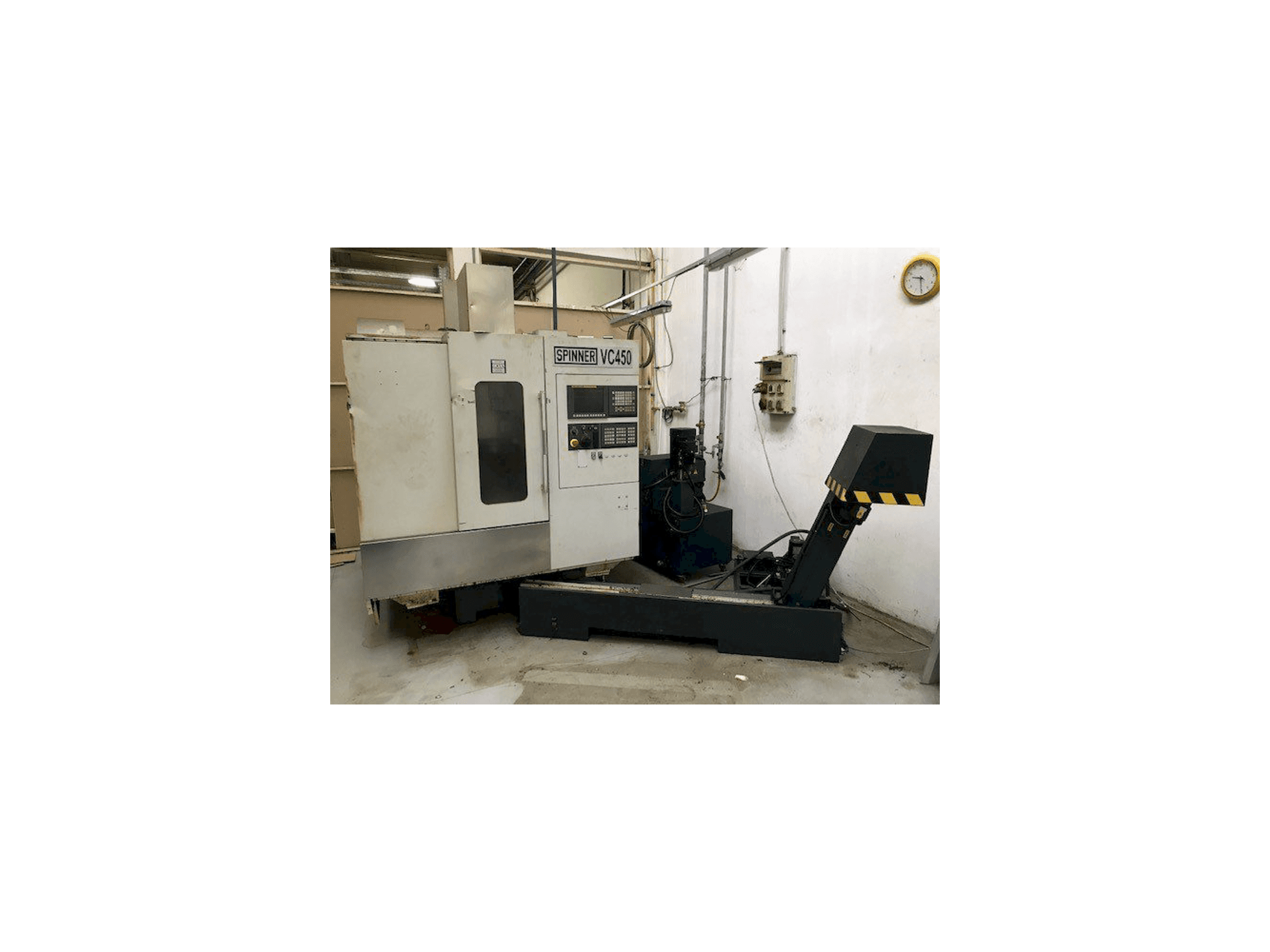 Vista frontal de la máquina SPINNER VC 450