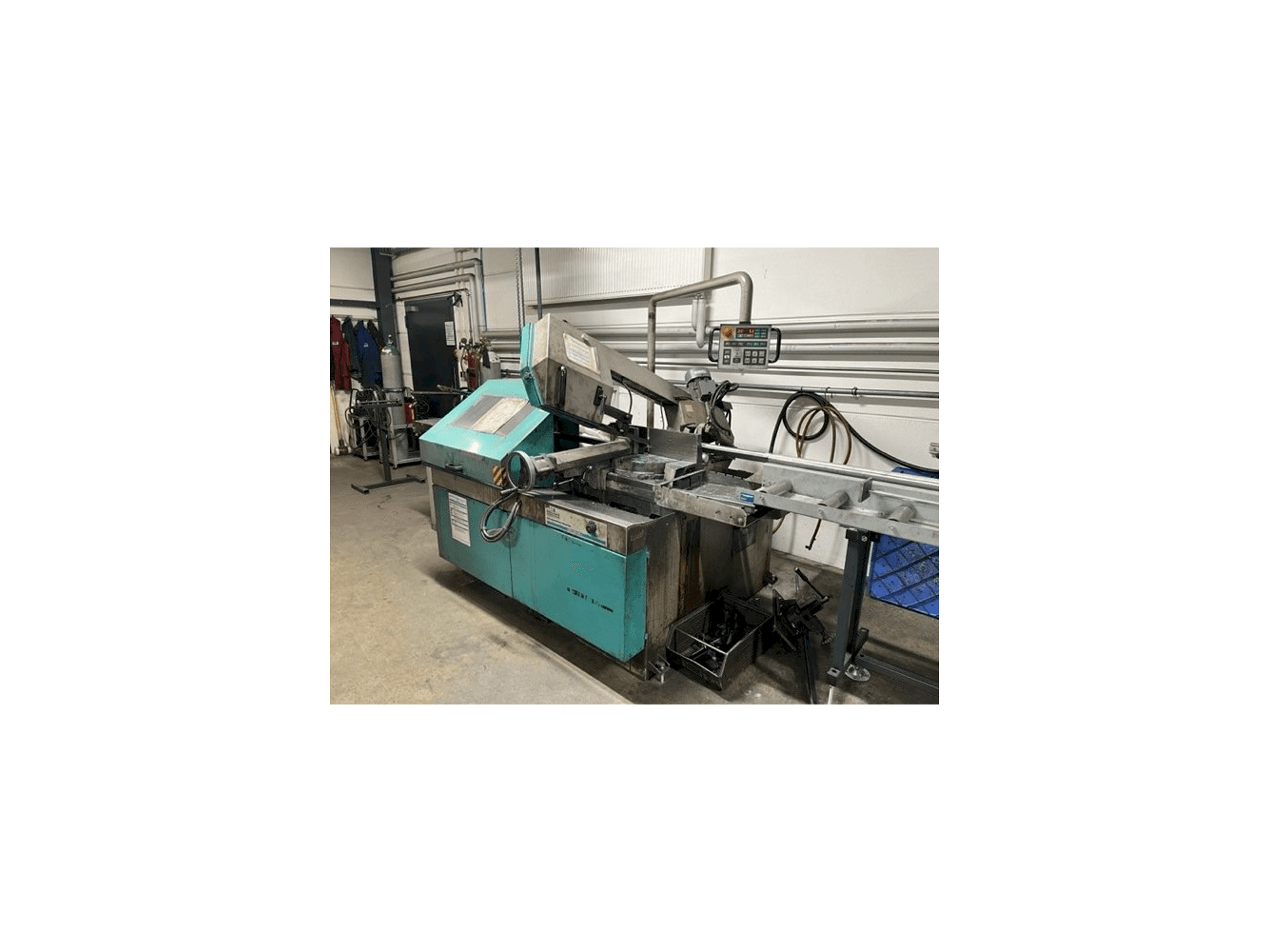 Vista frontal de la máquina BERG & SCHMID GBS 280 VA-i