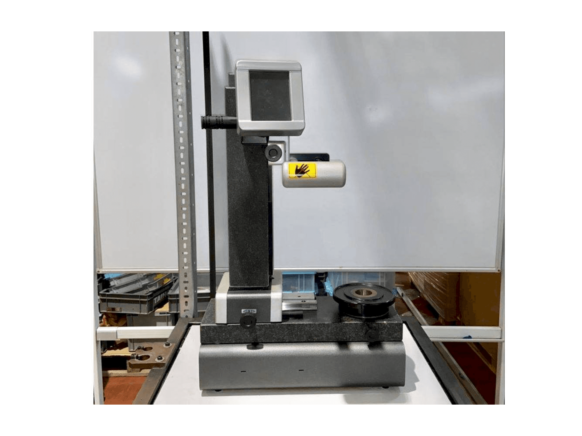 Vista frontal de la máquina ELB CONTROLLI LARTH