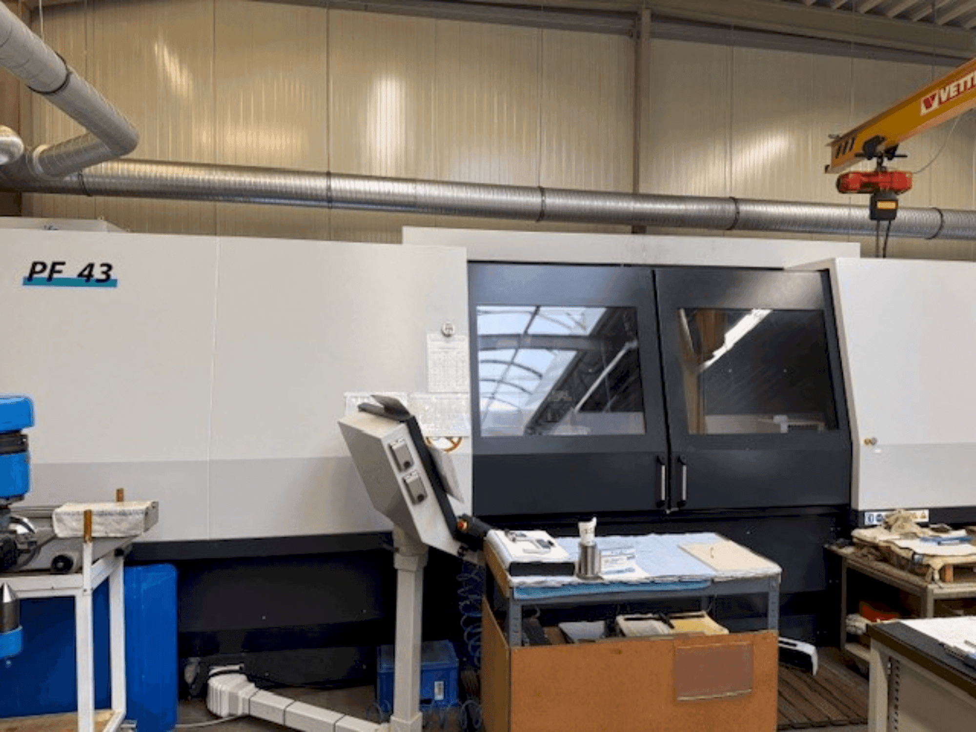 Vista frontal de la máquina Schaudt GSN PF43