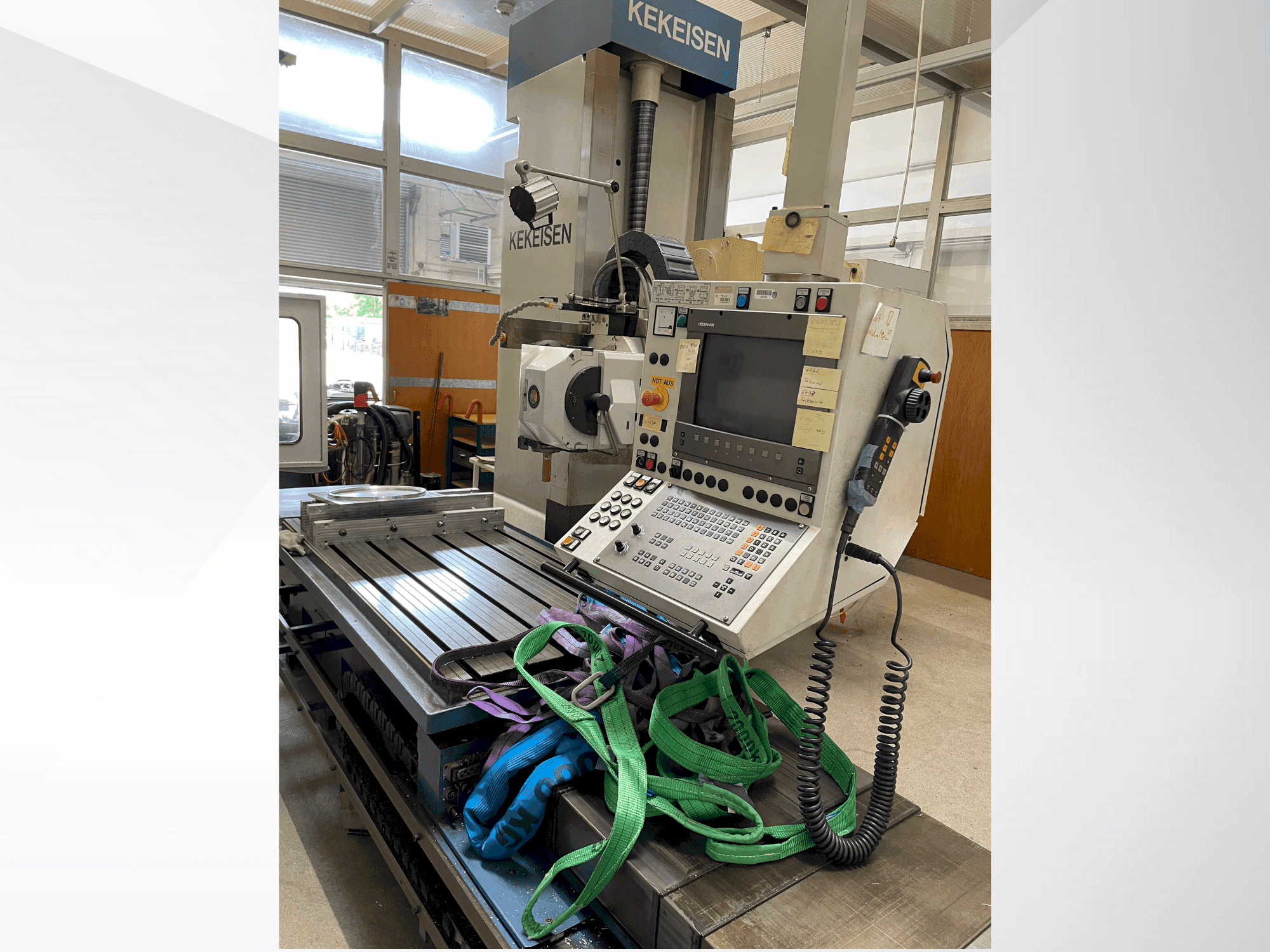 Vista frontal de la máquina Kekeisen UBF 1600/15