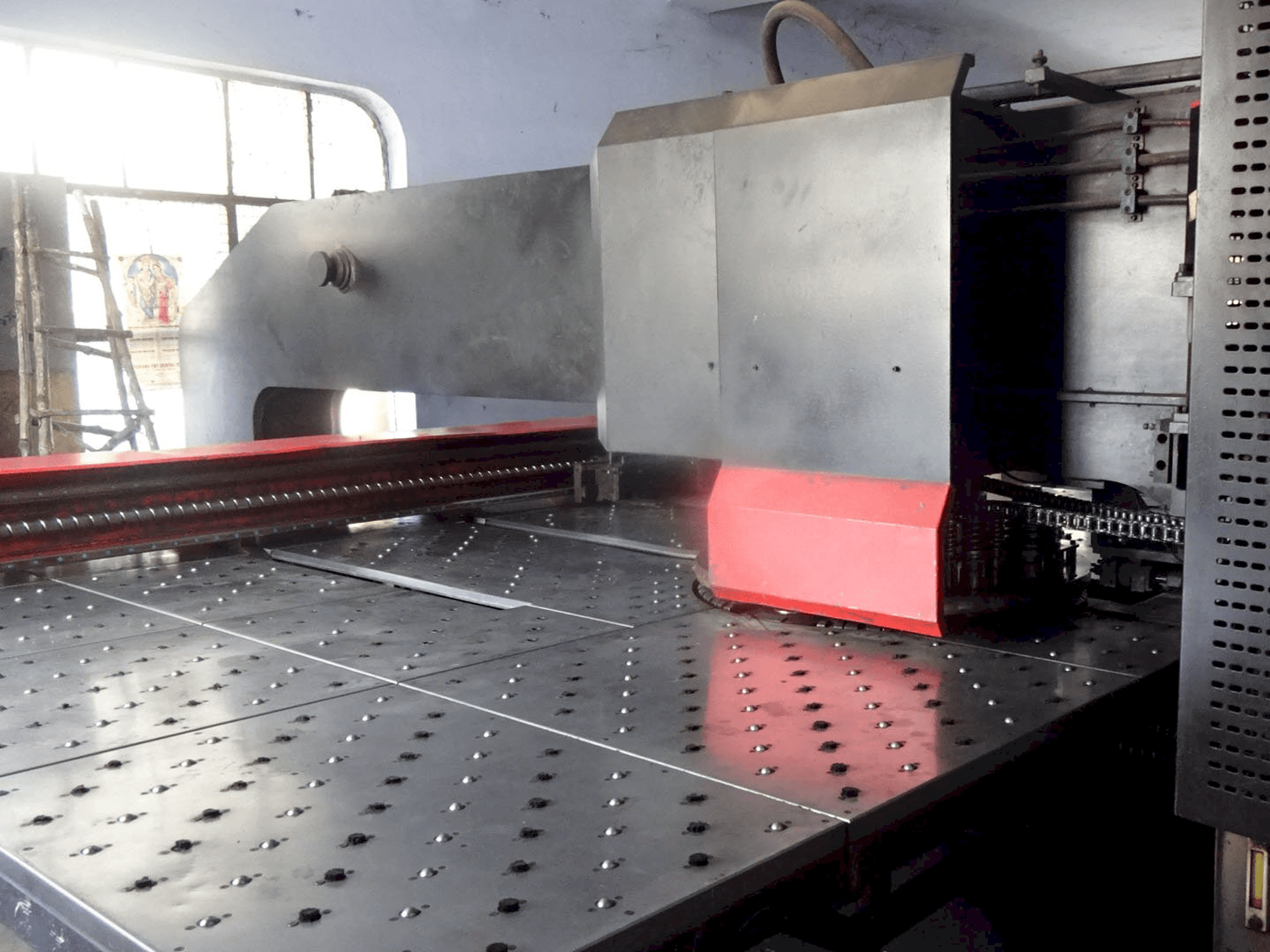 Espacio de trabajo de la máquina Yangli MP 10-30