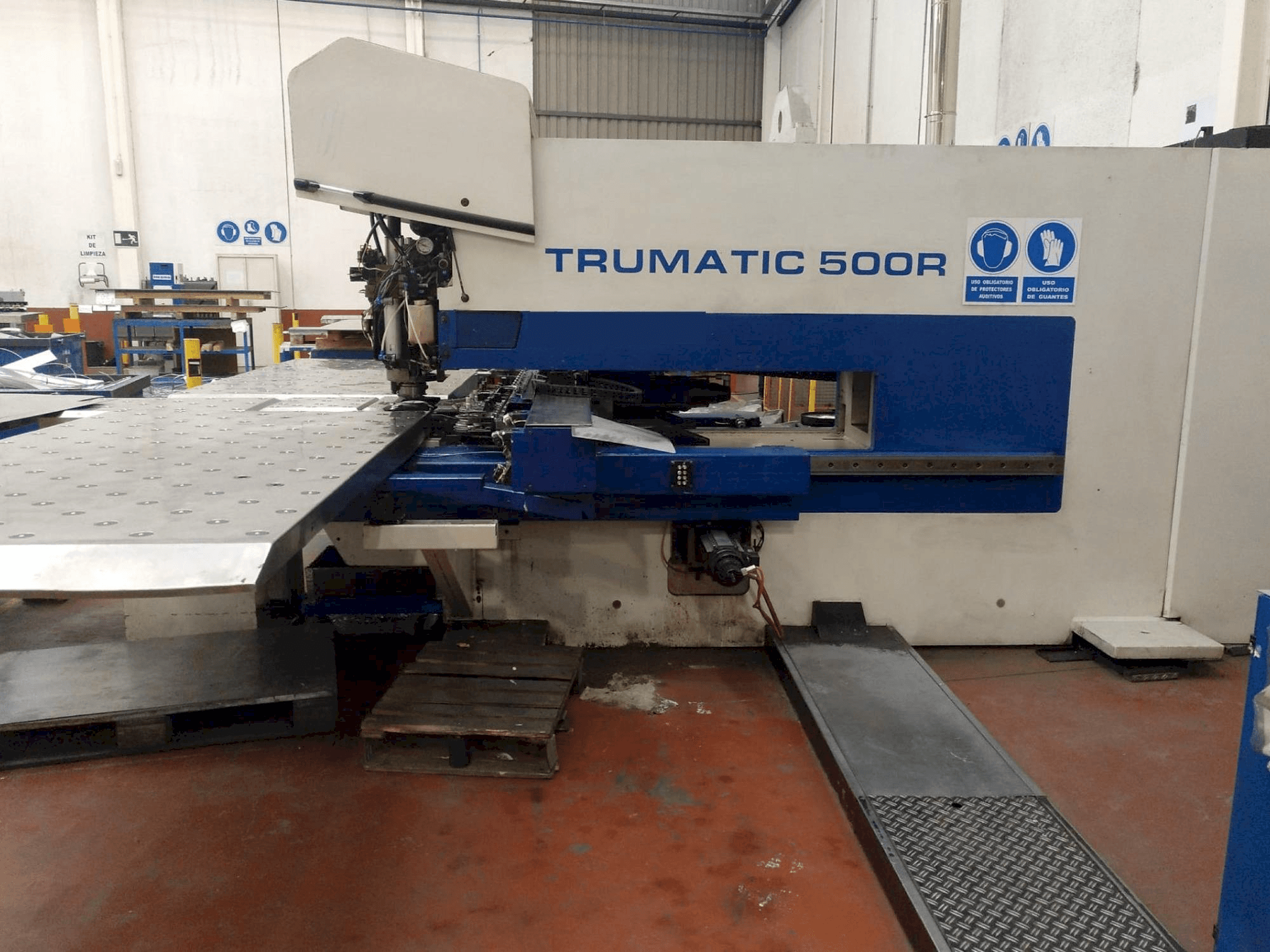 Front view of Trumpf Trumatic 500 machine