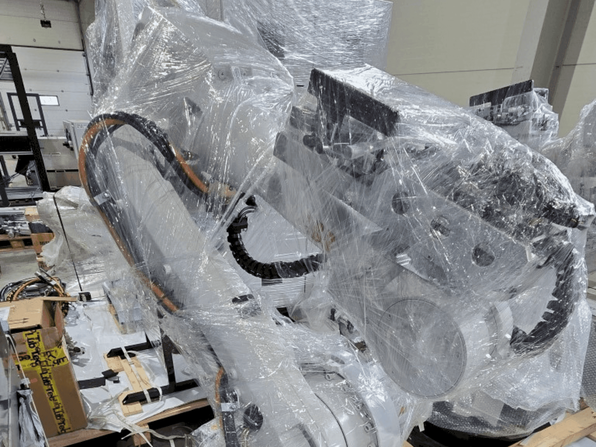 Vista frontal de la máquina ABB IRB 4600-45/2.05