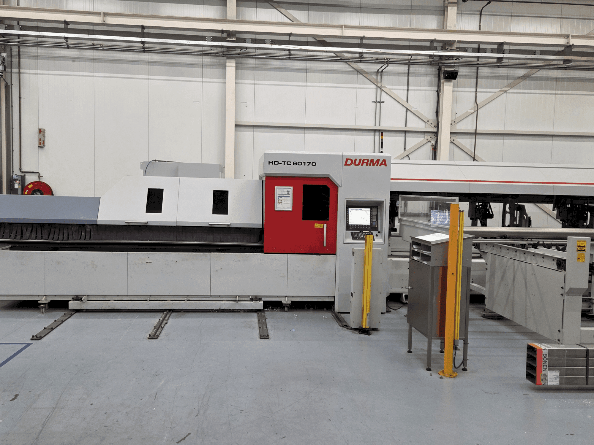 Vista frontal de la máquina Durma HD-TC60170