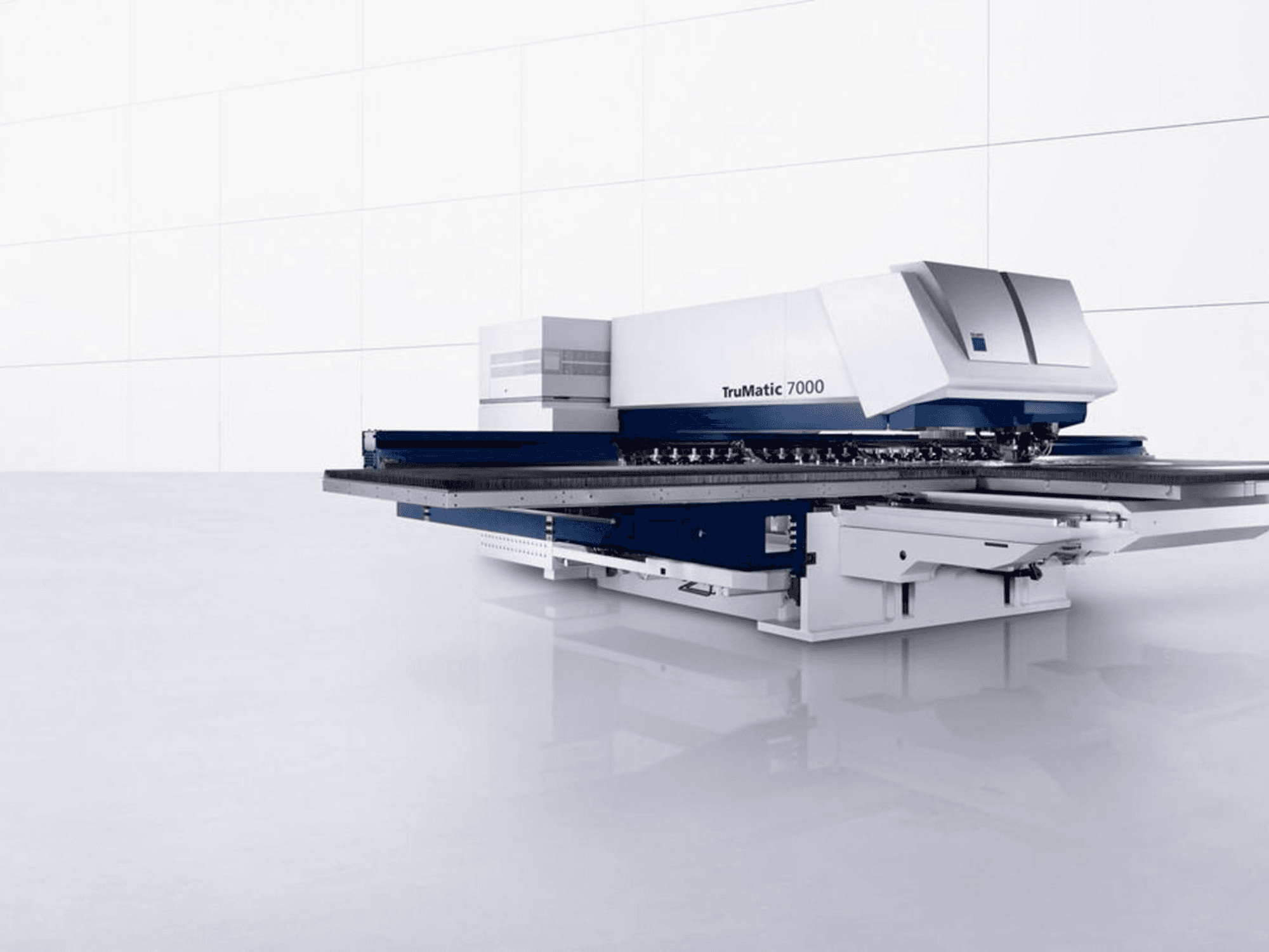 Vista frontal de la máquina Trumpf TC 7000