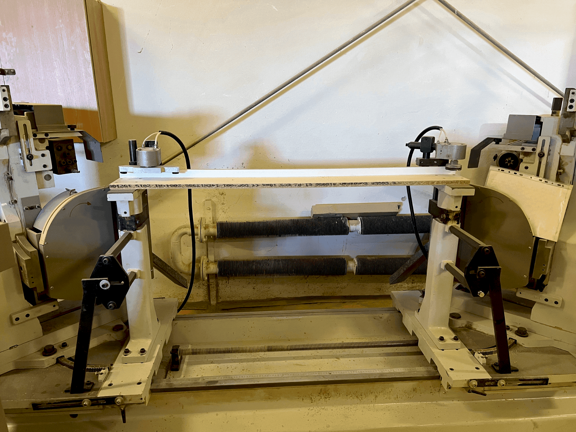 Vista frontal de la máquina PADE NS21