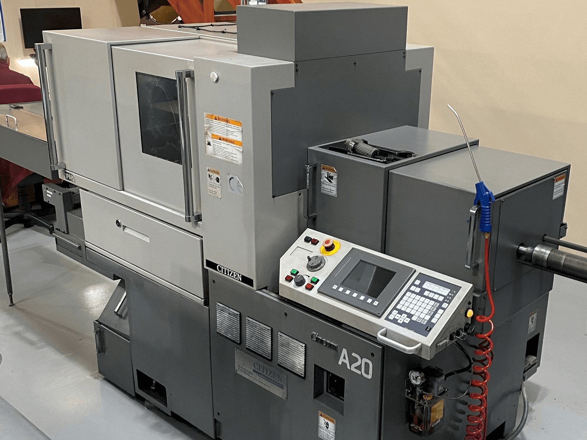 Vista frontal de la máquina Citizen A20VIPL