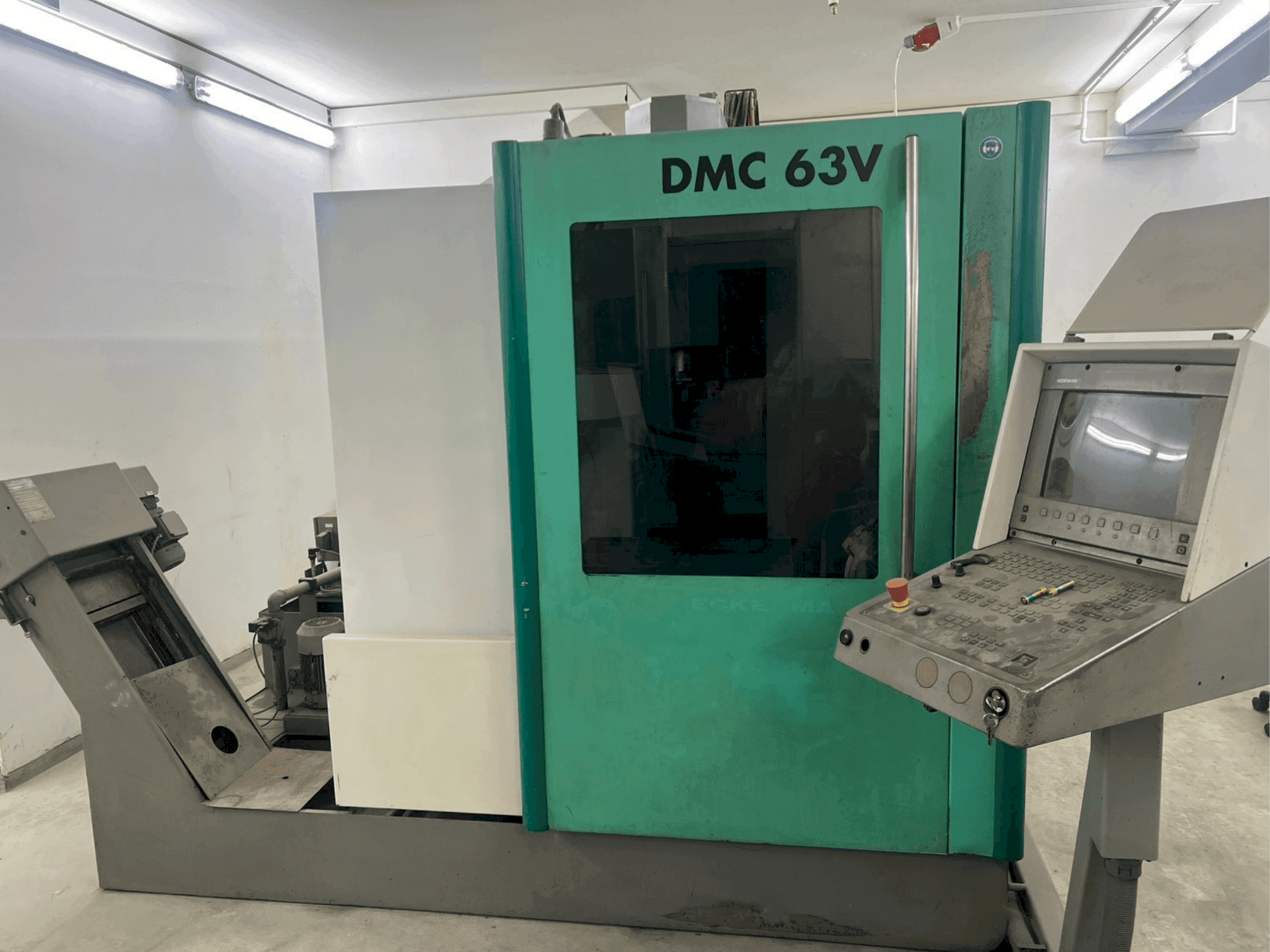 Front view of DECKEL MAHO DMC 63V machine