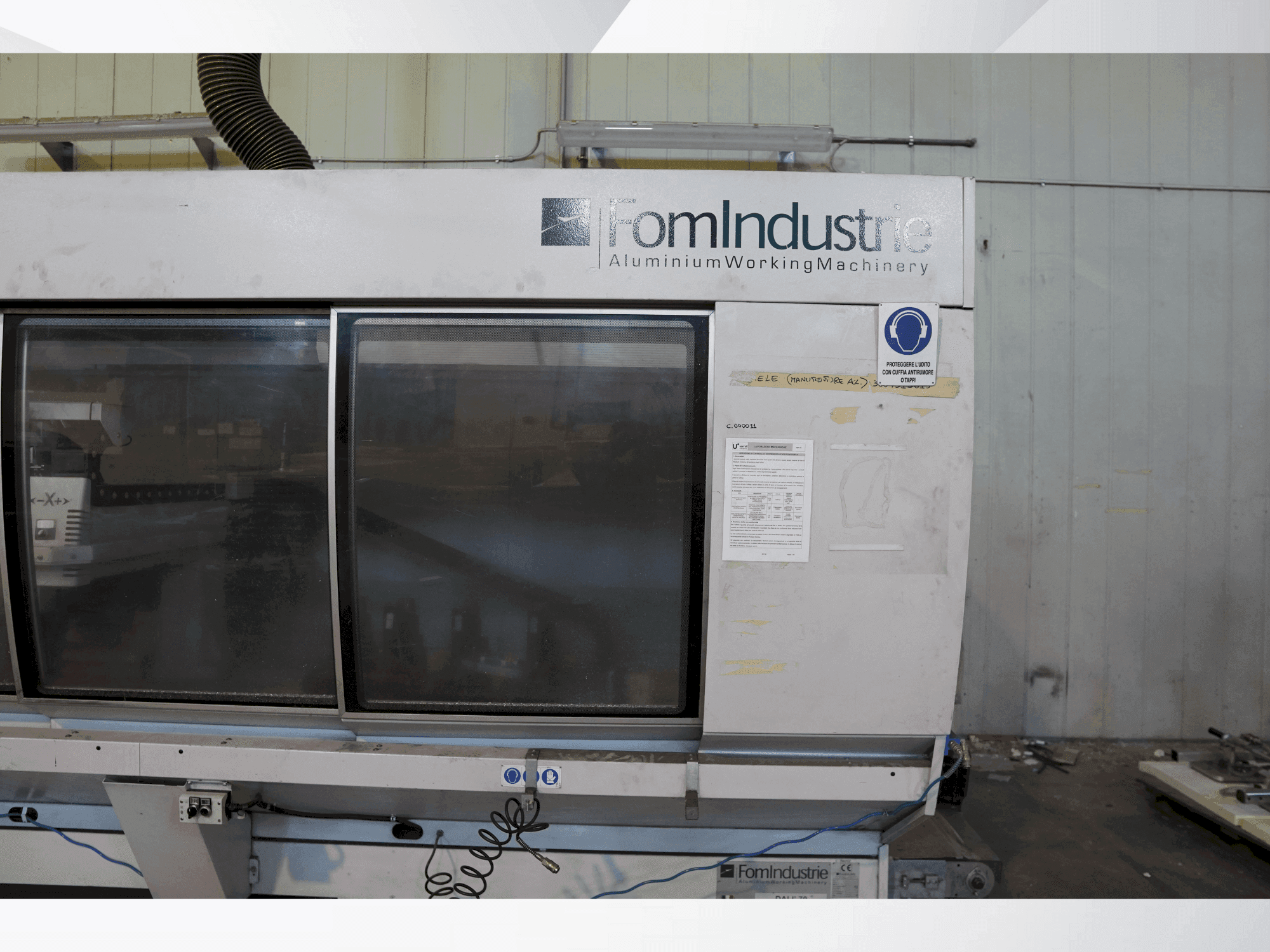 Vista frontal de la máquina FomIndustrie DALI 70