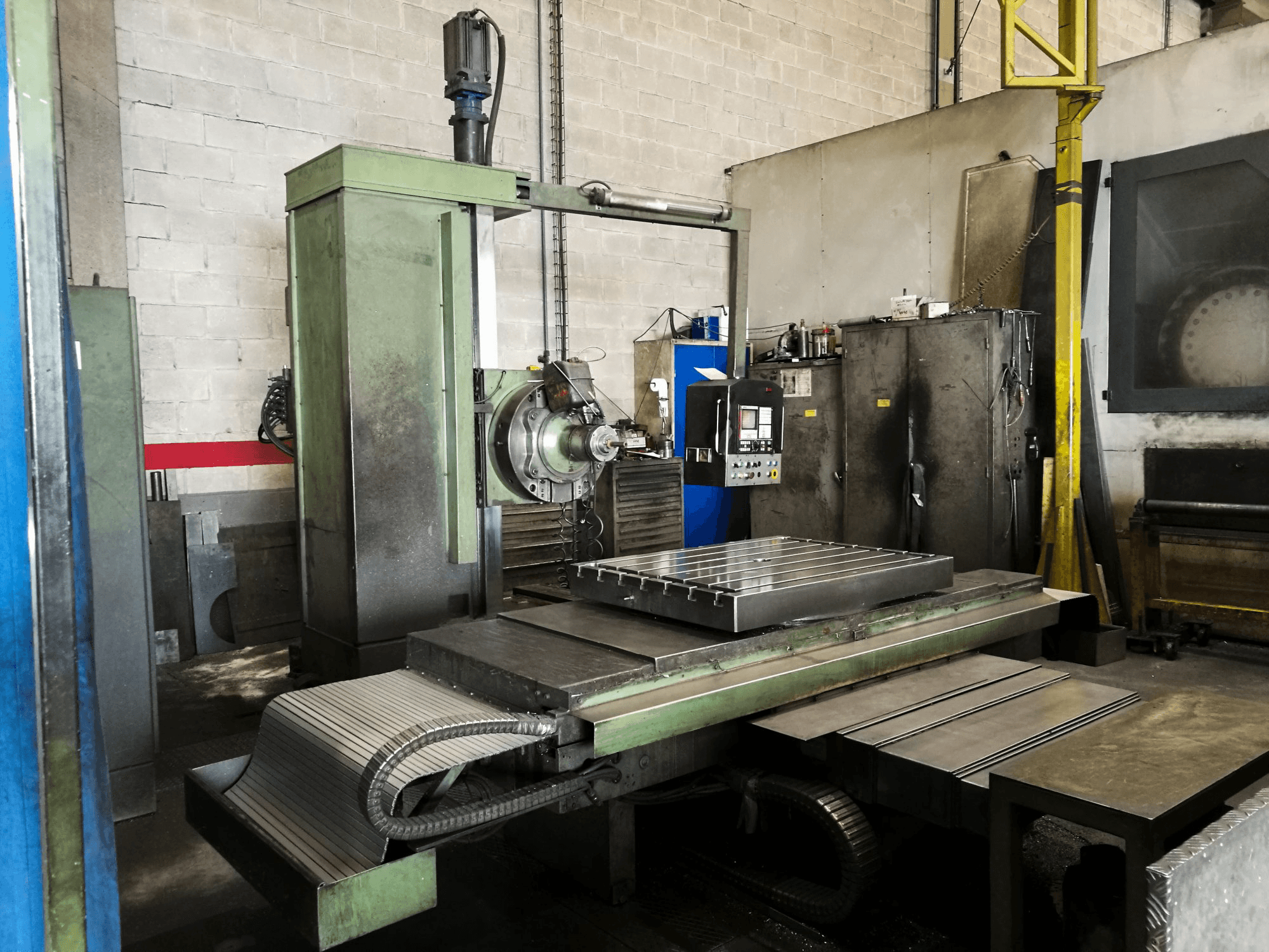 Vista izquierda de la máquina PEGARD AF8