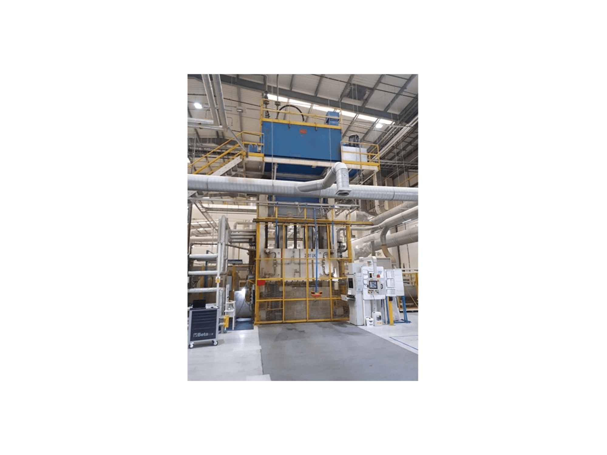 Vista frontal de la máquina Pinette 2000 Ton