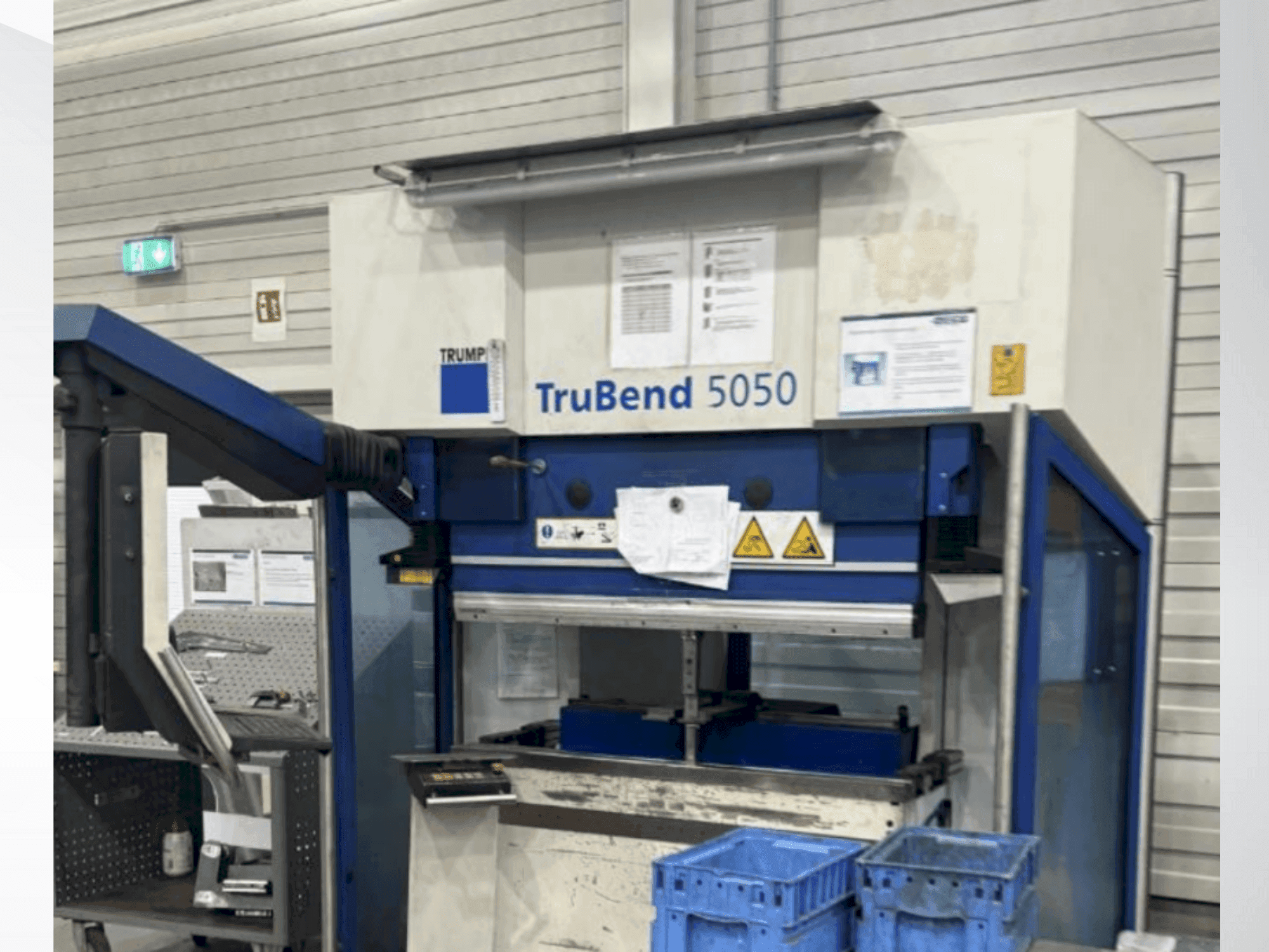 Vista frontal de la máquina TRUMPF TruBend V5050