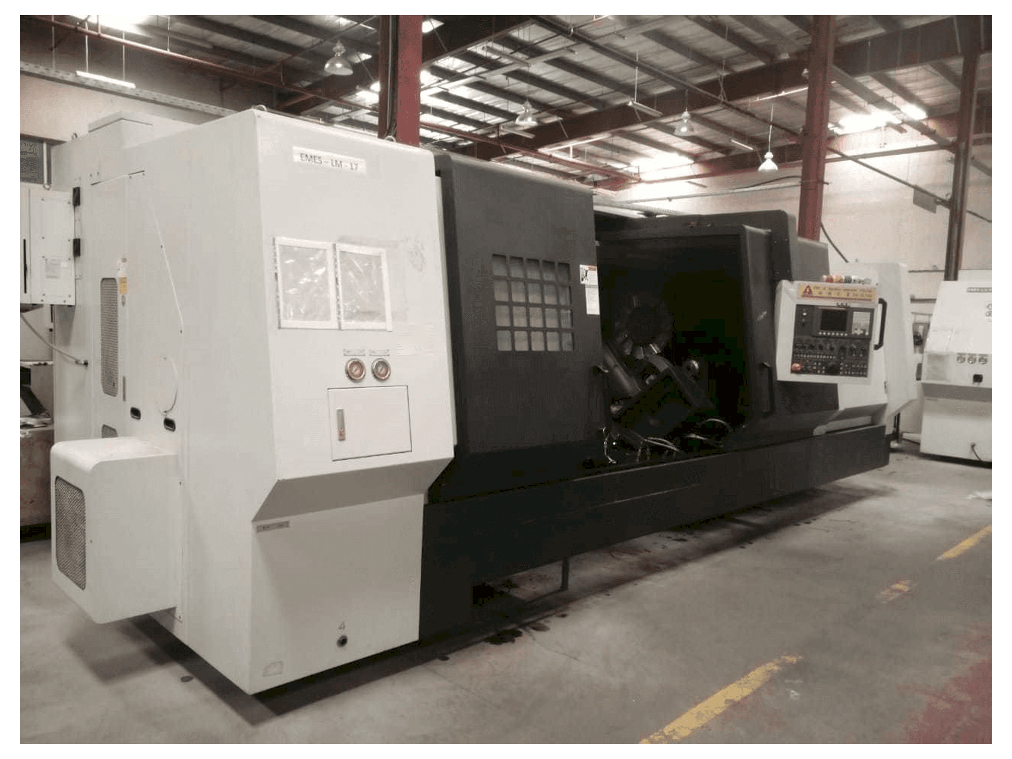 Left side view of YOU JI YH 50/300 machine