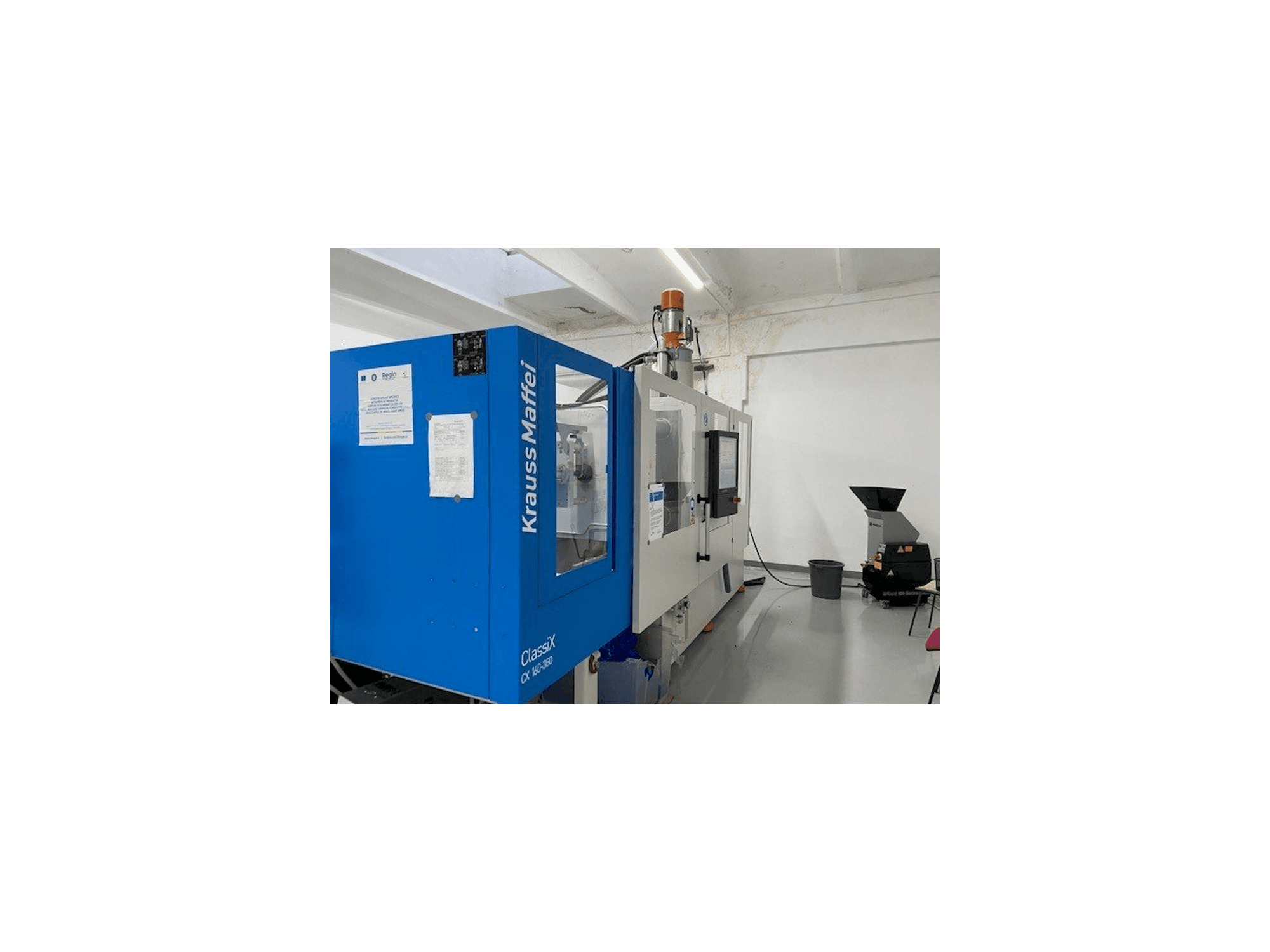 Left side view of Krauss Maffei ClassiX CX 160-380 machine