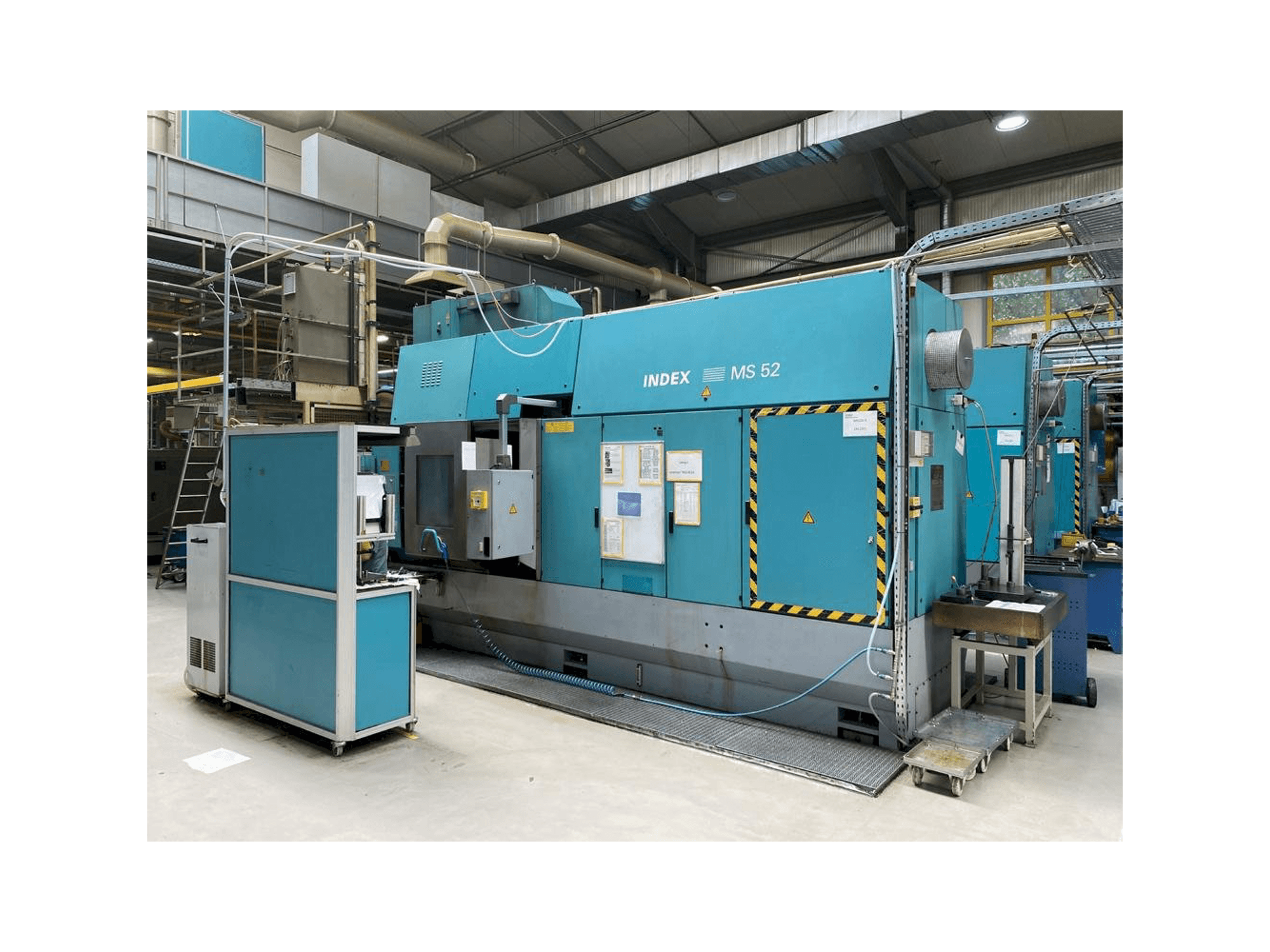 Vista frontal de la máquina Index MS 52 G