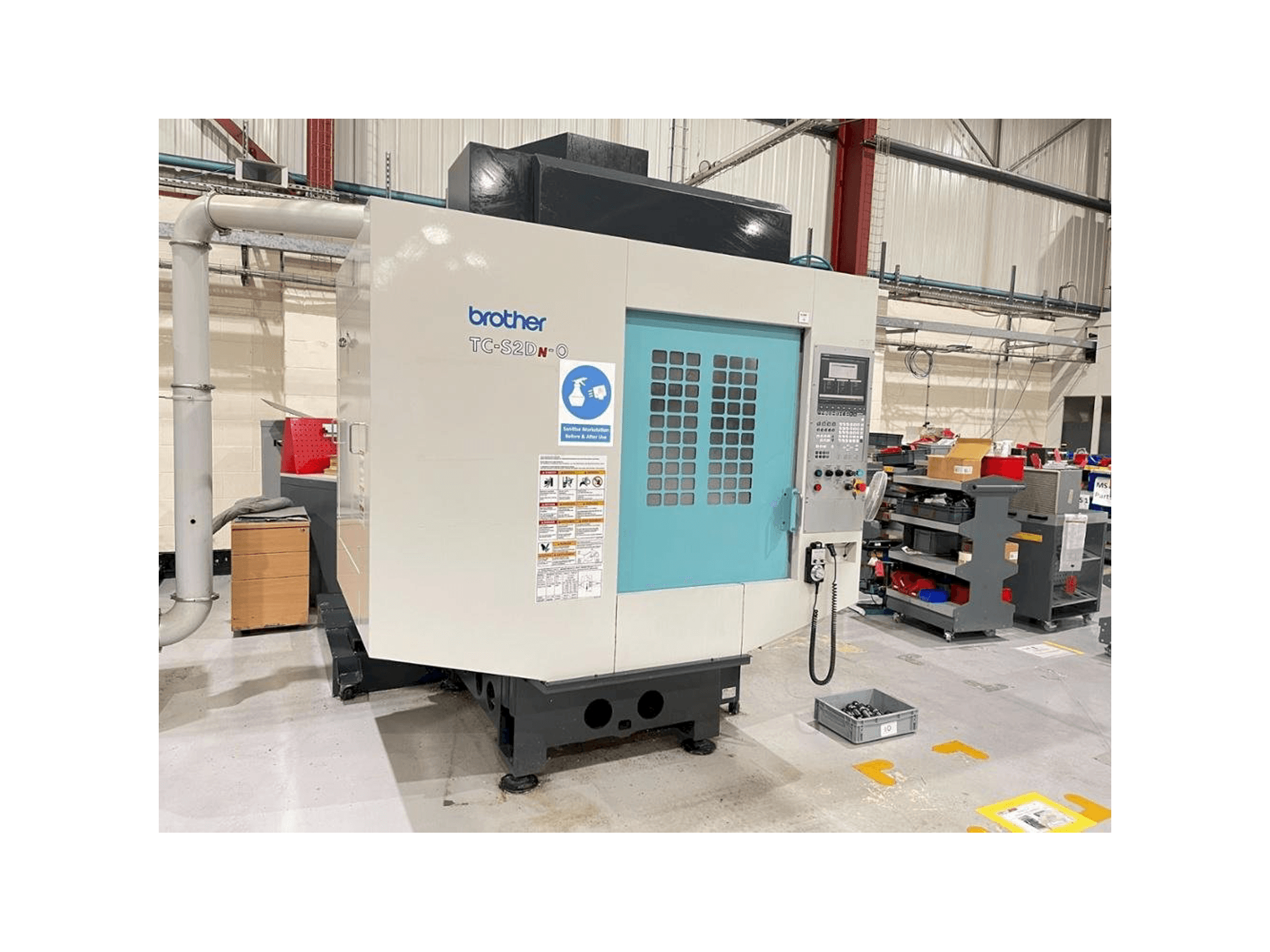 Vista frontal de la máquina Brother TC-S2DN-0