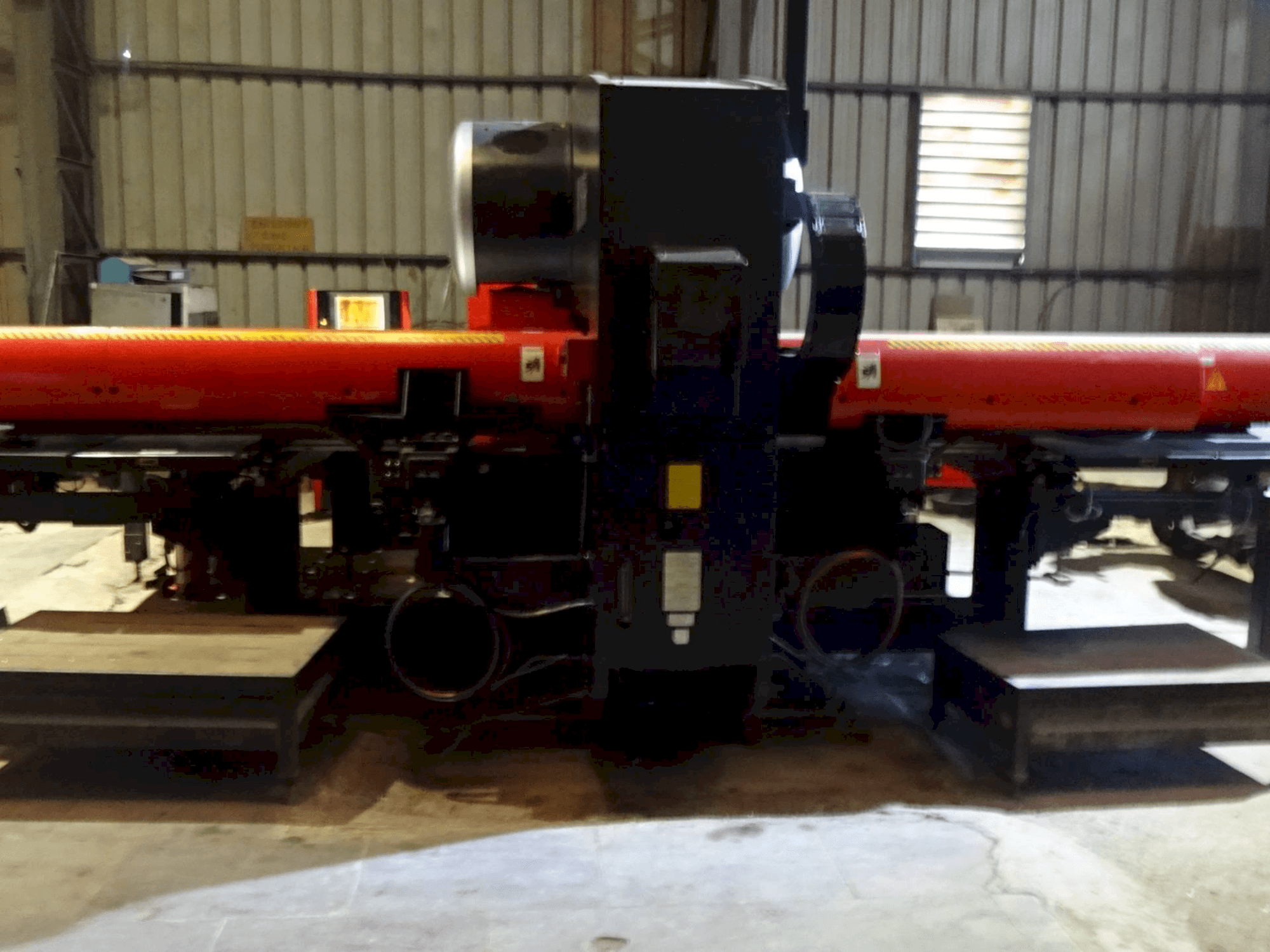 Front view of AMADA EM 2510 NT machine