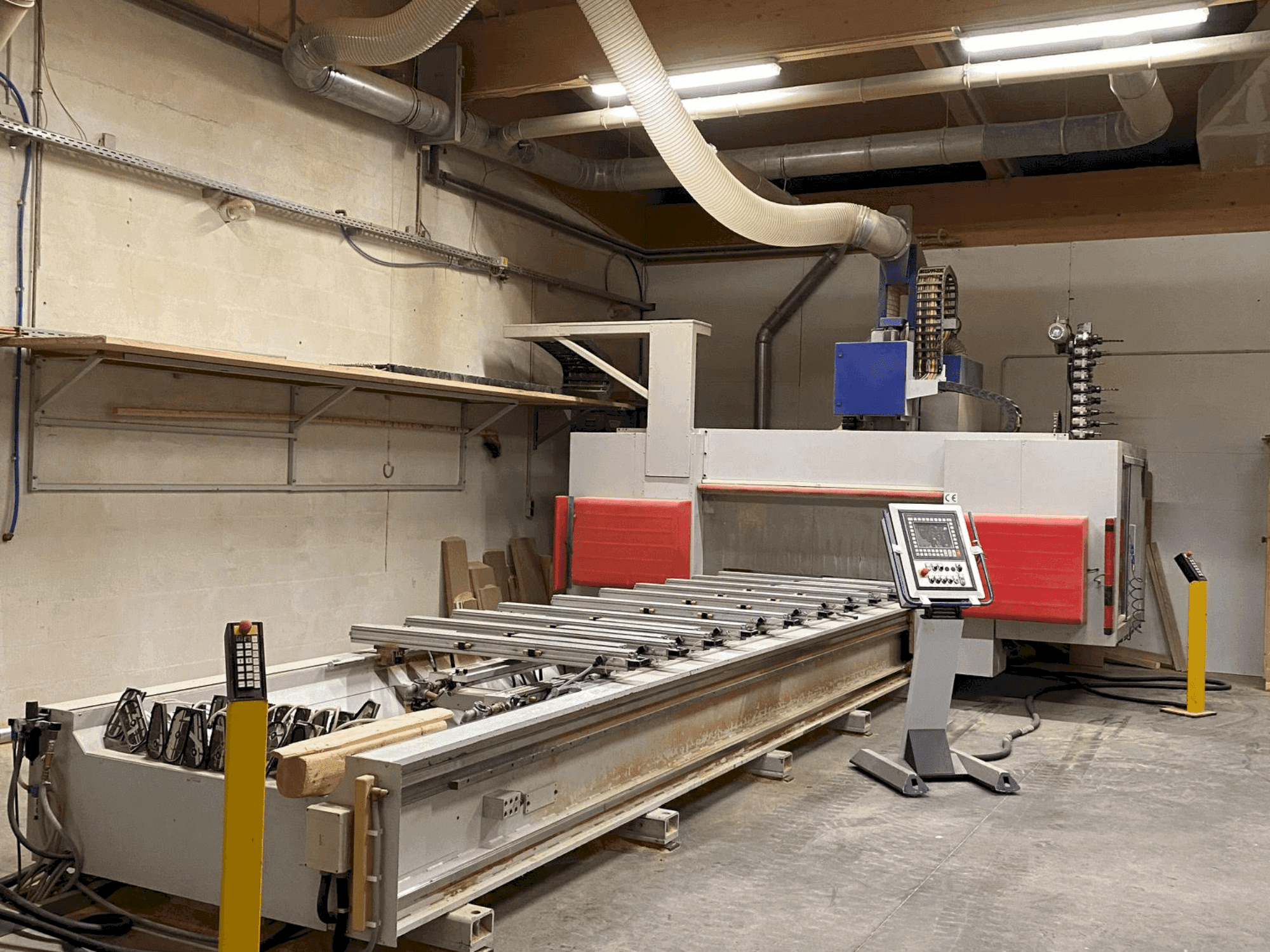 Vista frontal de la máquina MAKA FPM 470