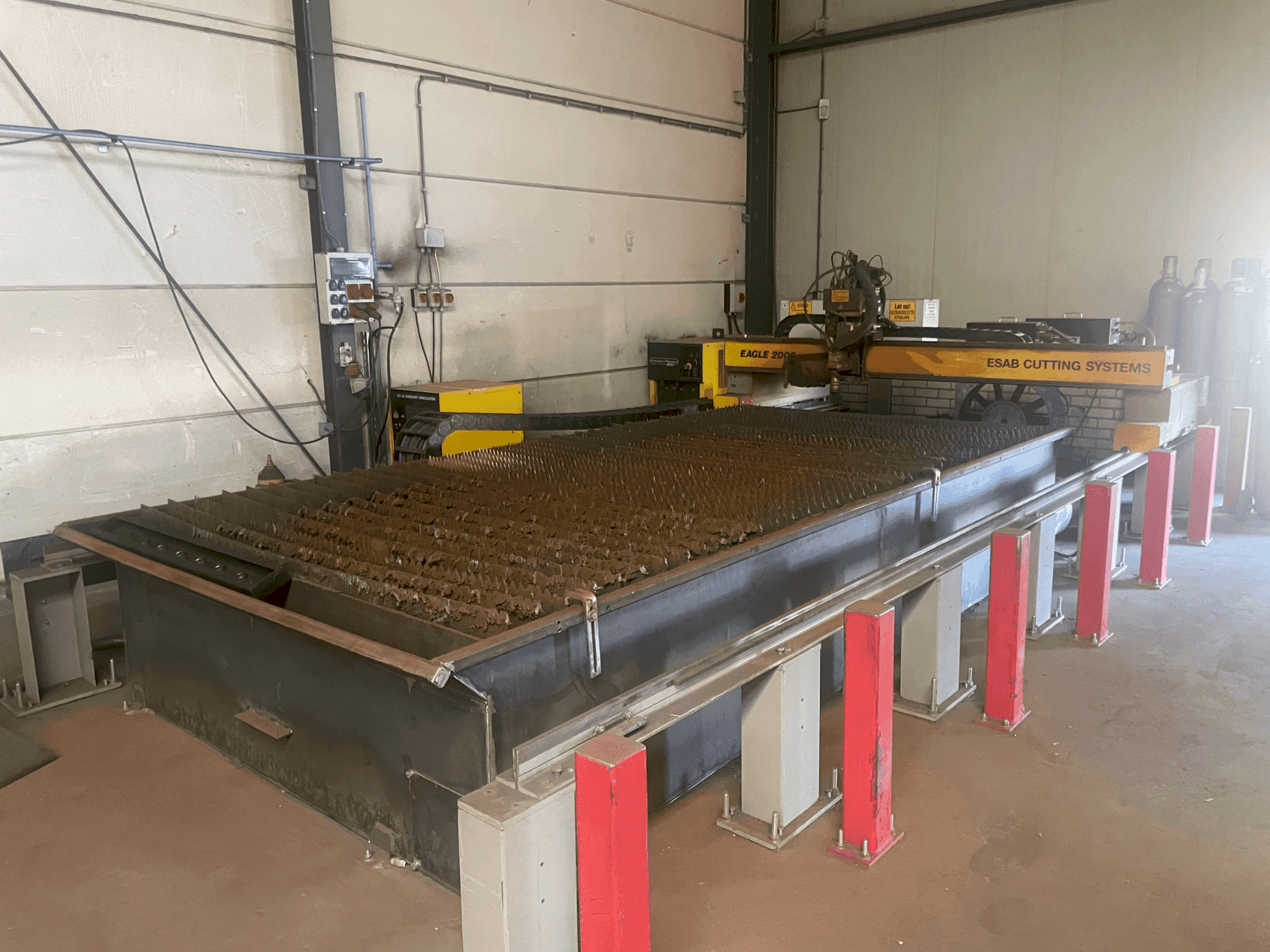 Vista frontal de la máquina ESAB EAGLE 2000