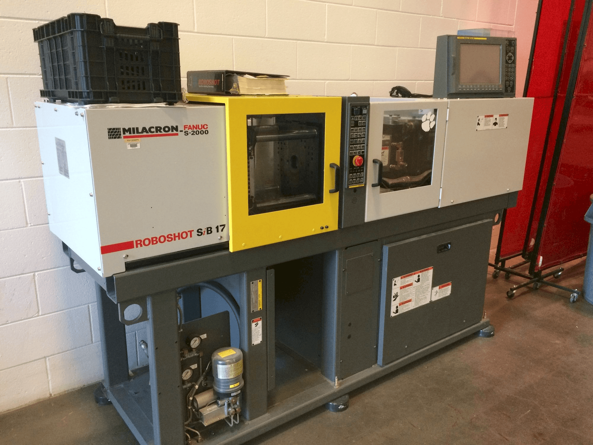 Front view of Milacron Roboshot S-2000i15A machine