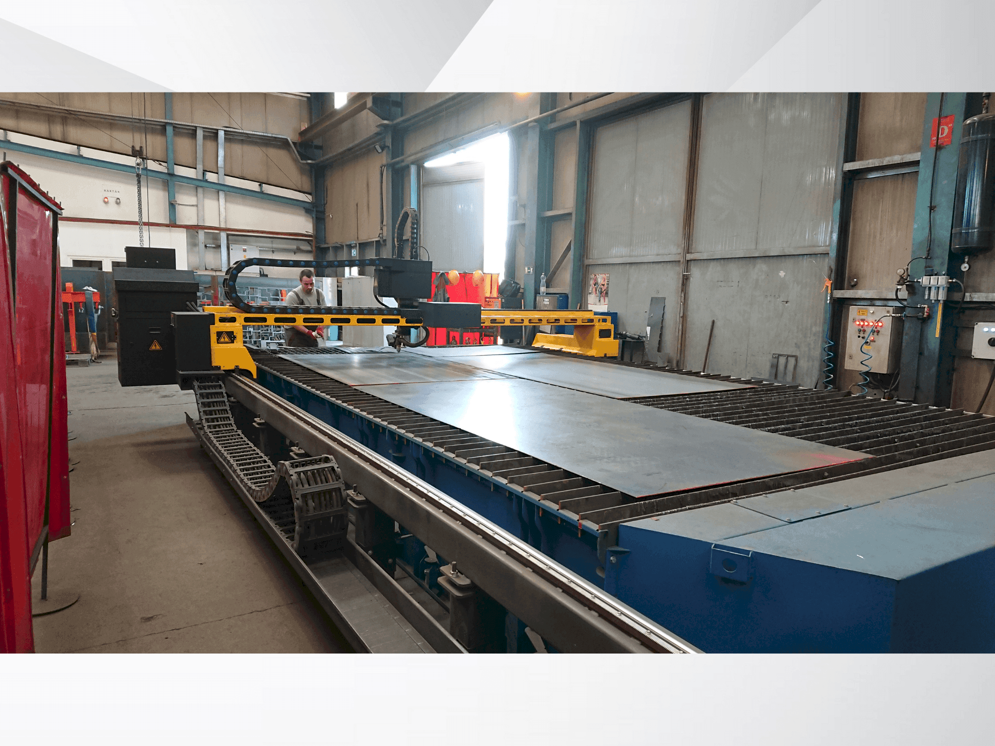 Vista frontal de la máquina AJAN PP 260 A-5T