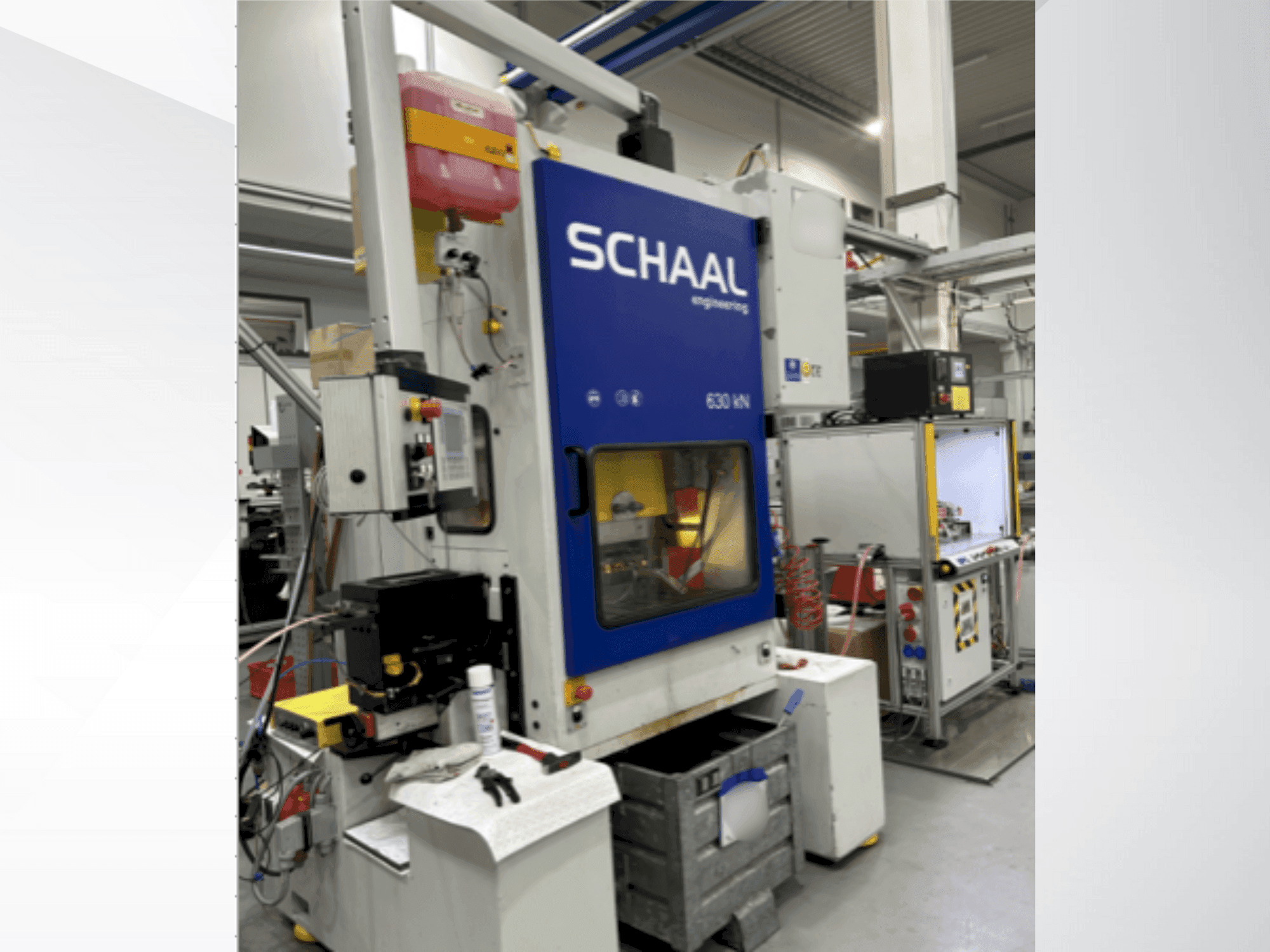 Vista frontal de la máquina SCHAAL SEP63N