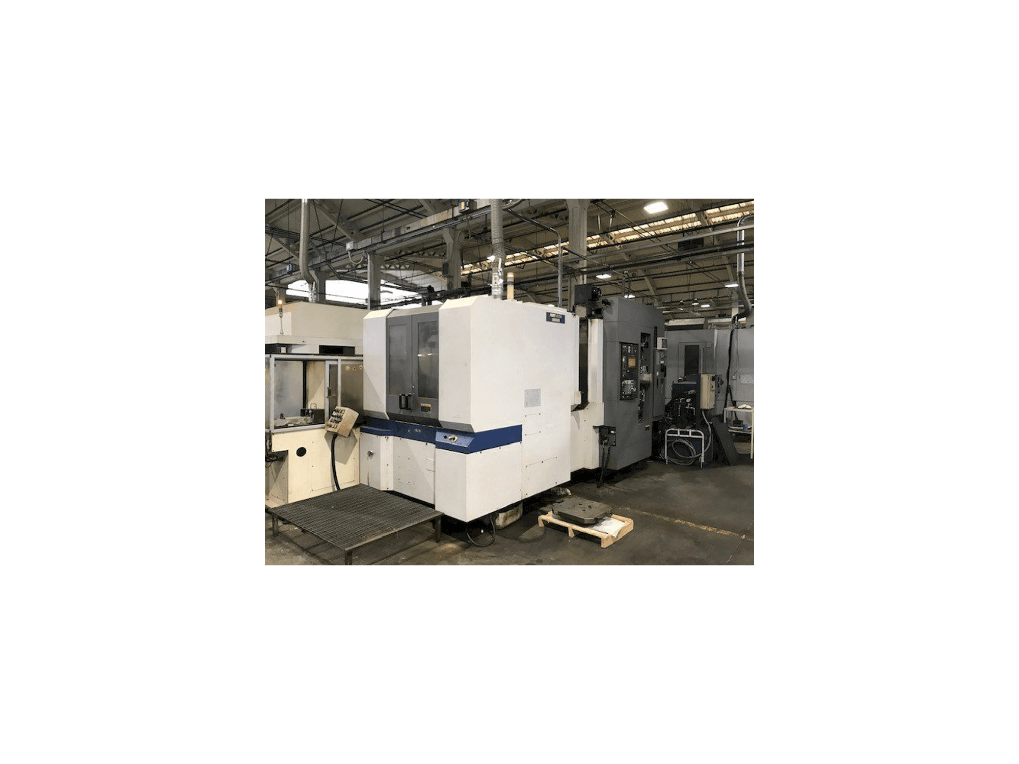 Vista frontal de la máquina MORI SEIKI SH 5000