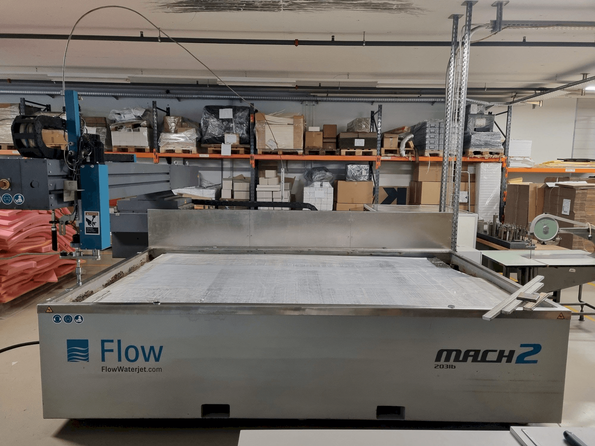 Front view of Flow M2 3120 B machine