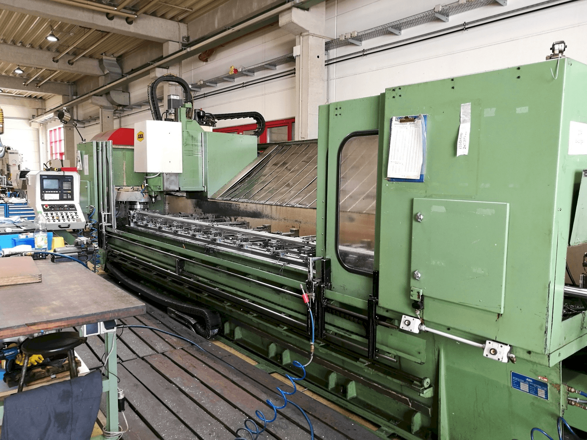 Vista frontal de la máquina AXA VSC 3