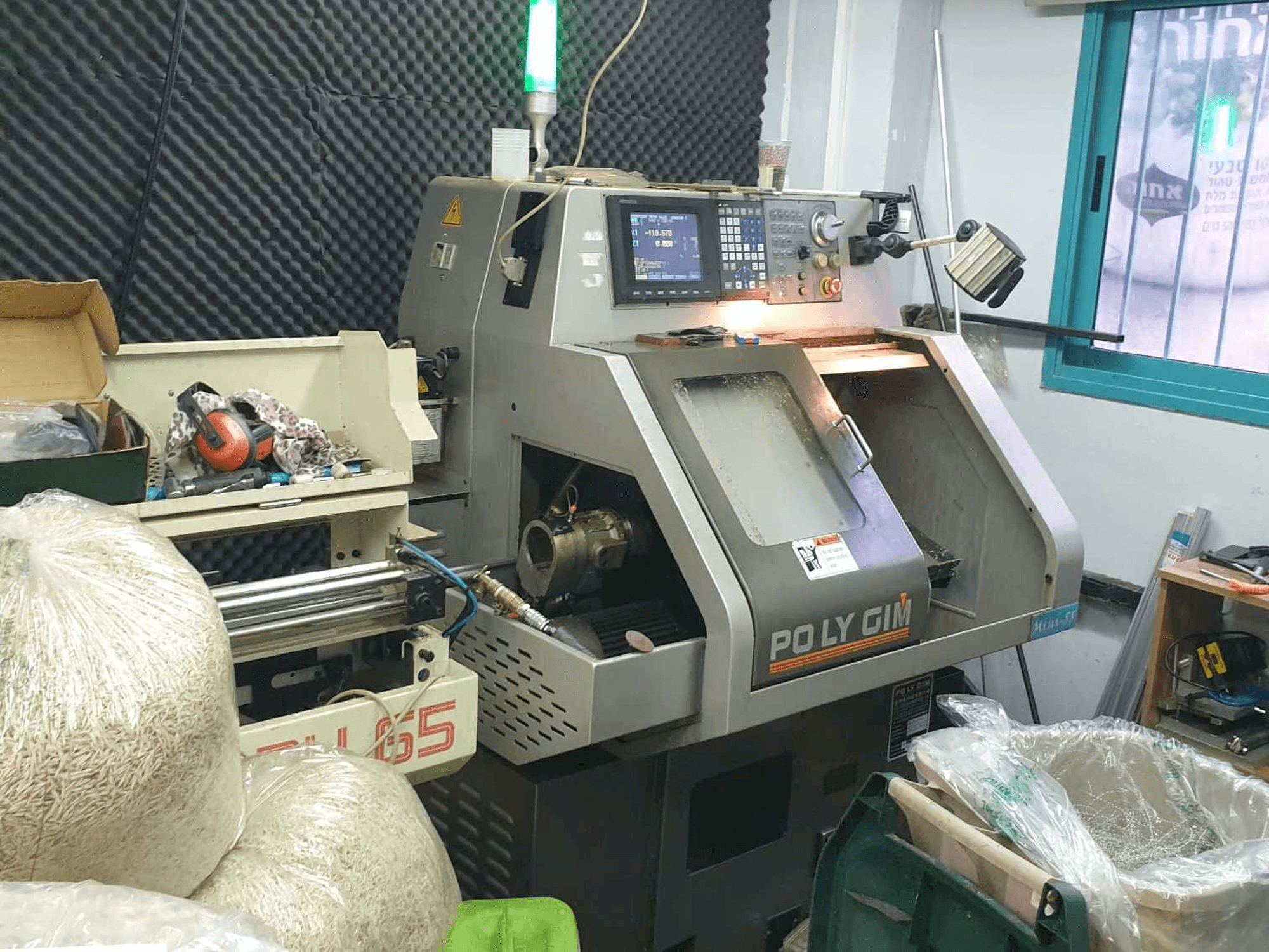 Vista frontal de la máquina PO LY GIM Mini-88