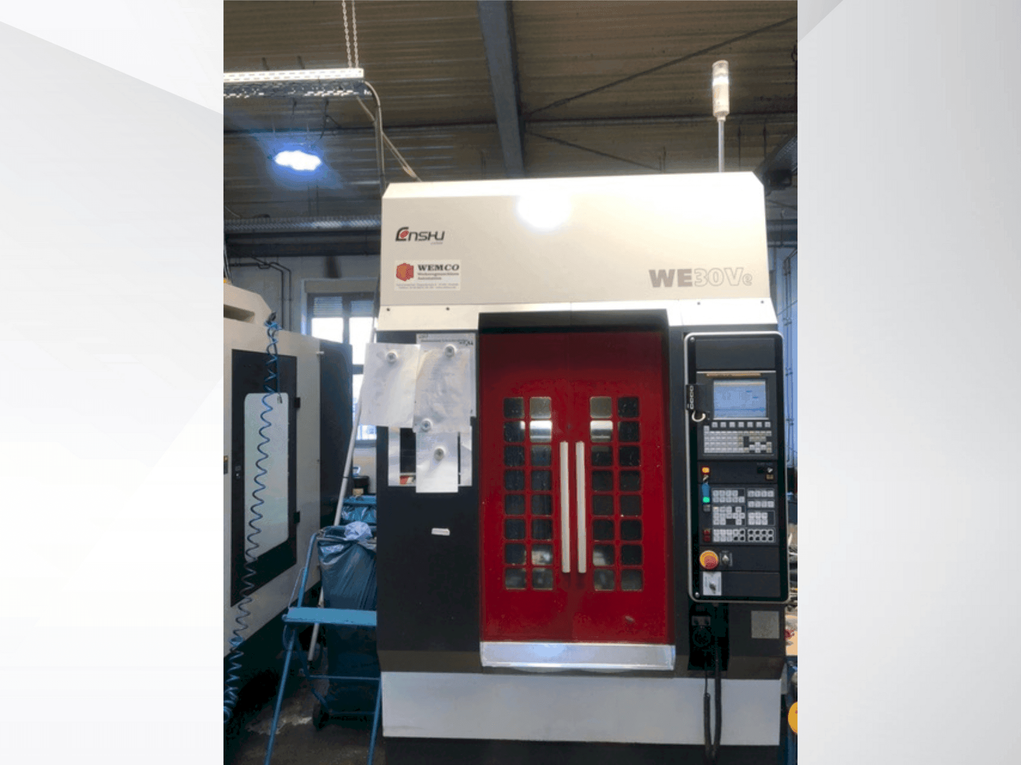 Vista frontal de la máquina Enshu WE30Ve