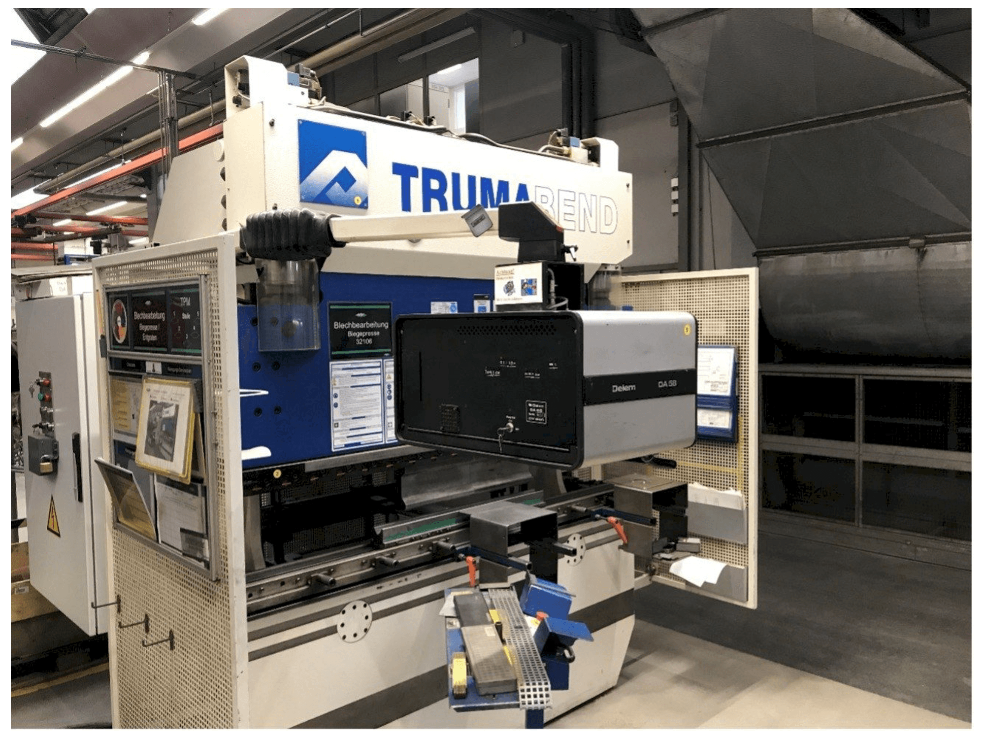 Front view of Trumpf Trumabend 80/2 machine