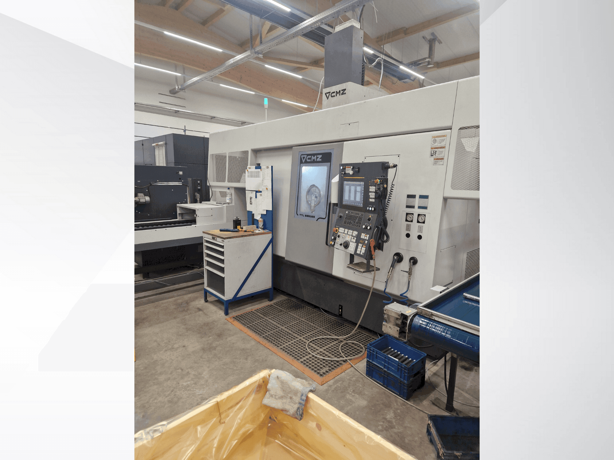 Front view of CMZ TTL-66-66-TTY-T2Y machine