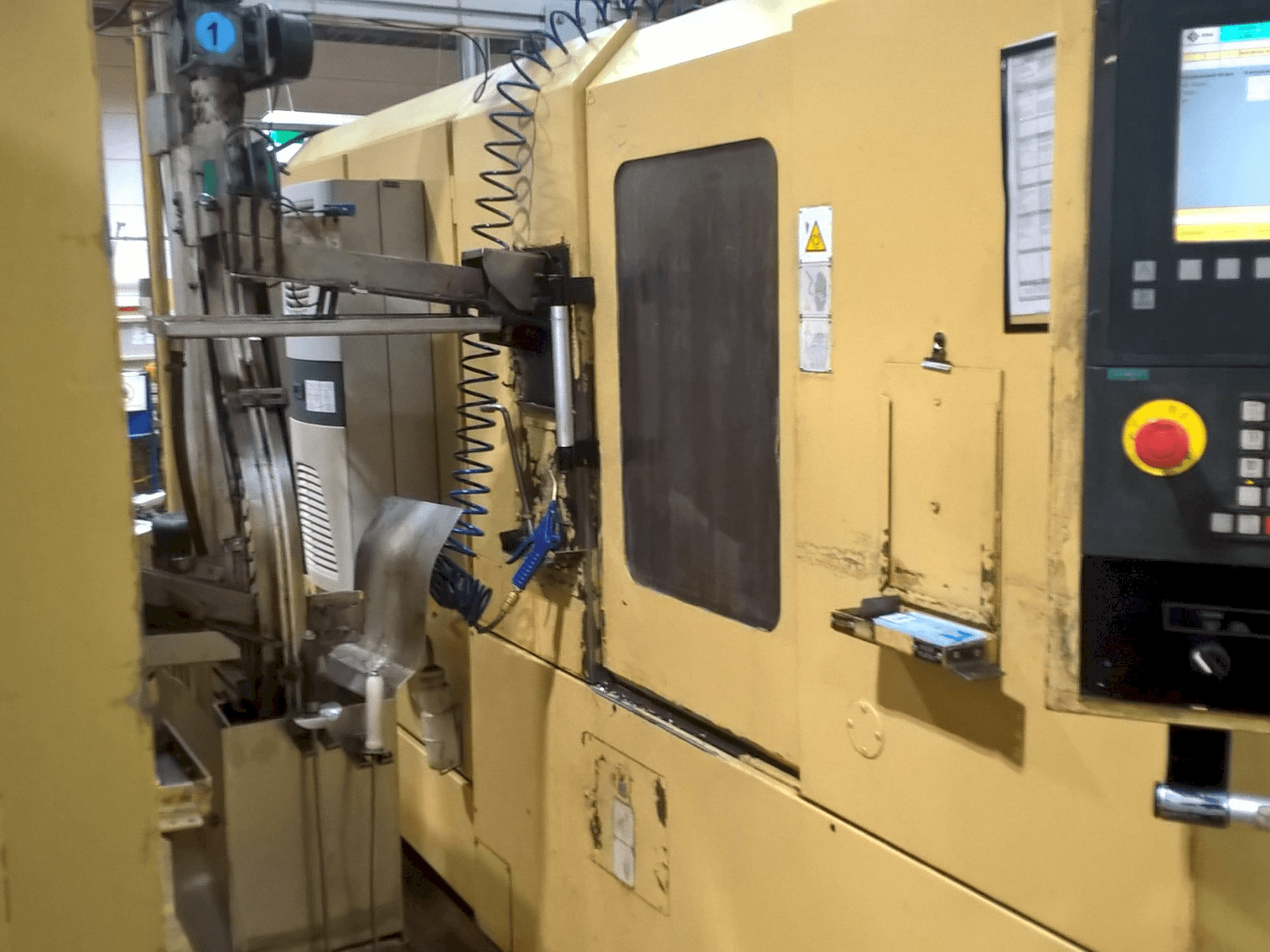 Vista lateral derecha de la máquina TAJMAC-ZPS SAL 100/4