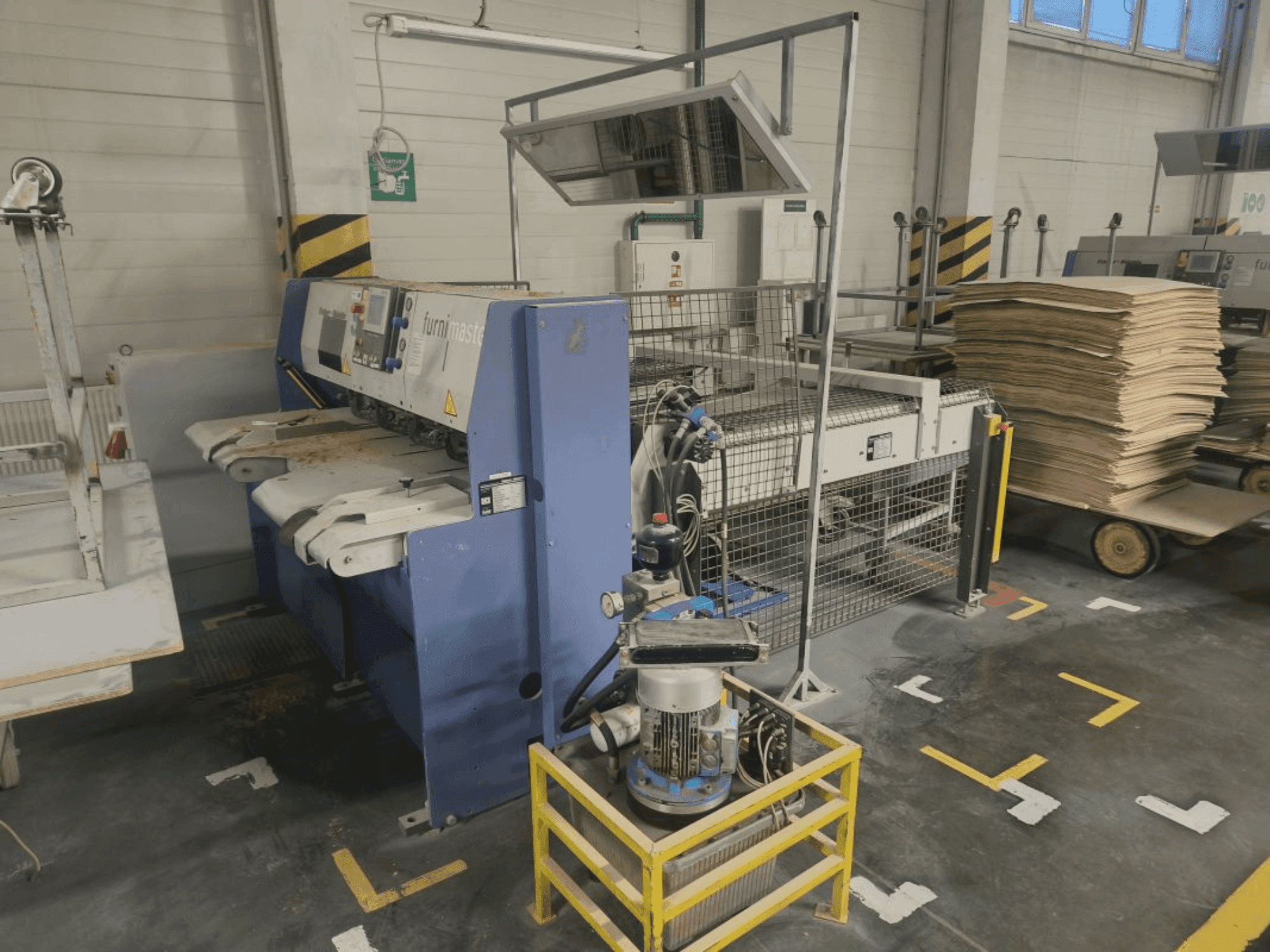 Front view of FISCHER & RüCKLE FZR15 / DAR 12 machine