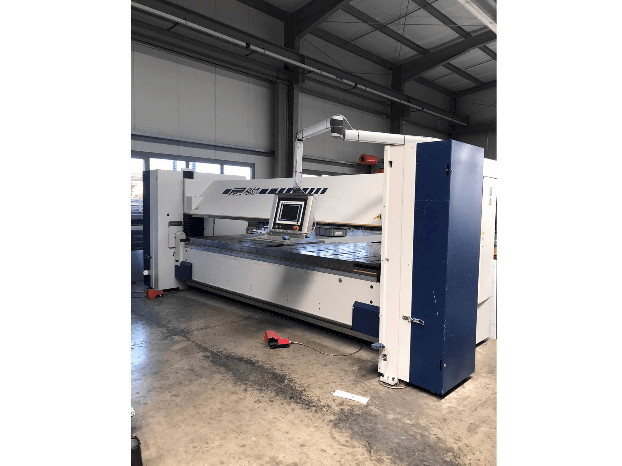 Vista frontal de la máquina SCHRODER-FASTI FP 60-40/4