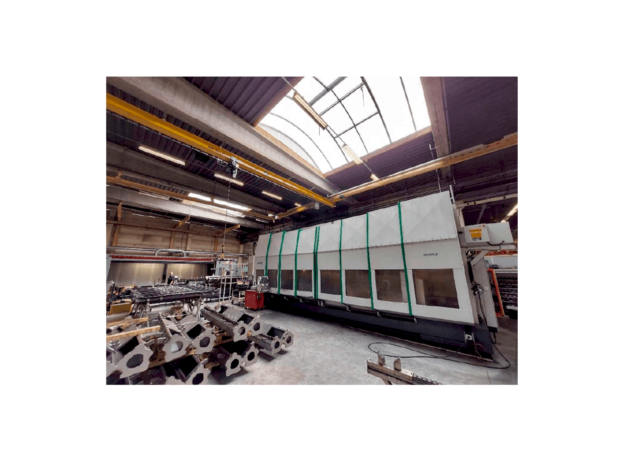 Front view of Unisign Univers 6 machine