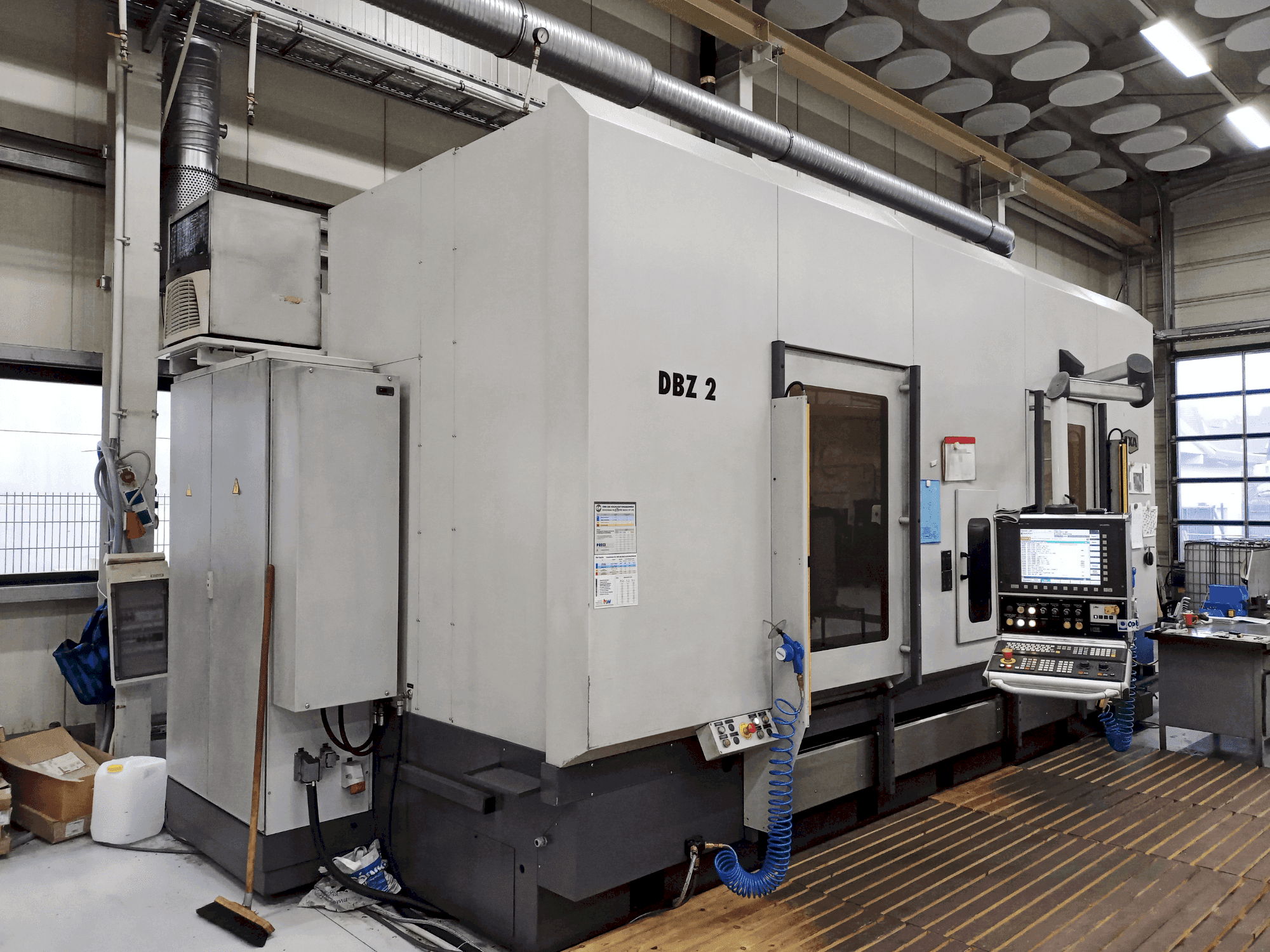 Front view of AXA DBZ 2 / 50 machine