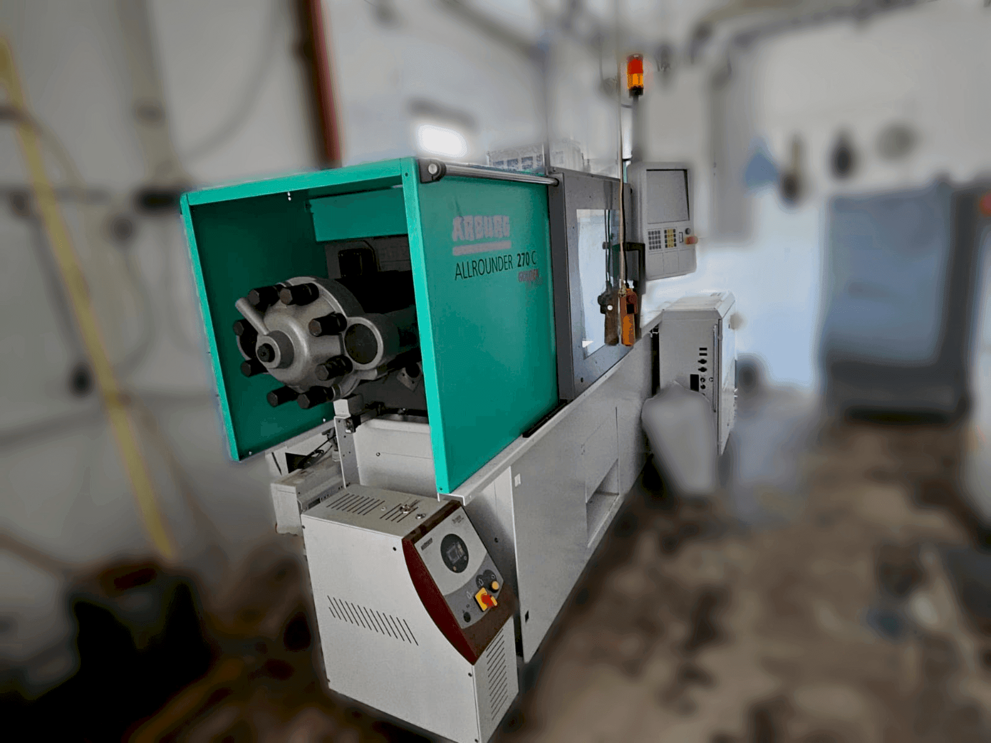 Vista lateral der Arburg 270 C 400-70 Golden Edition Maschine