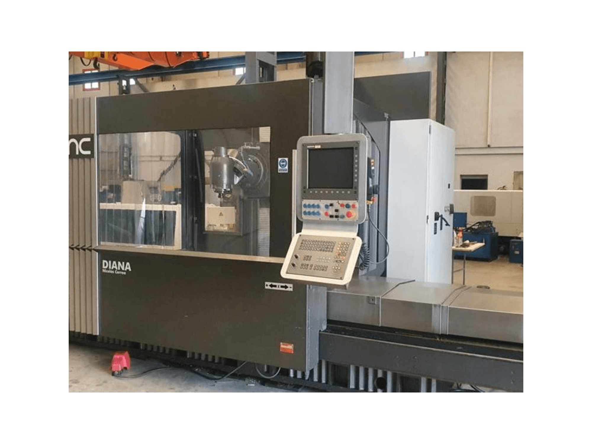 Vista frontal de la máquina Nicolas Correa Prisma 20