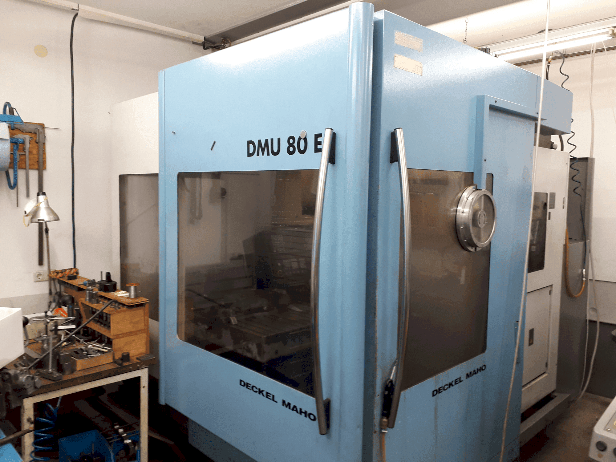 Front view of DECKEL MAHO DMU 80E machine