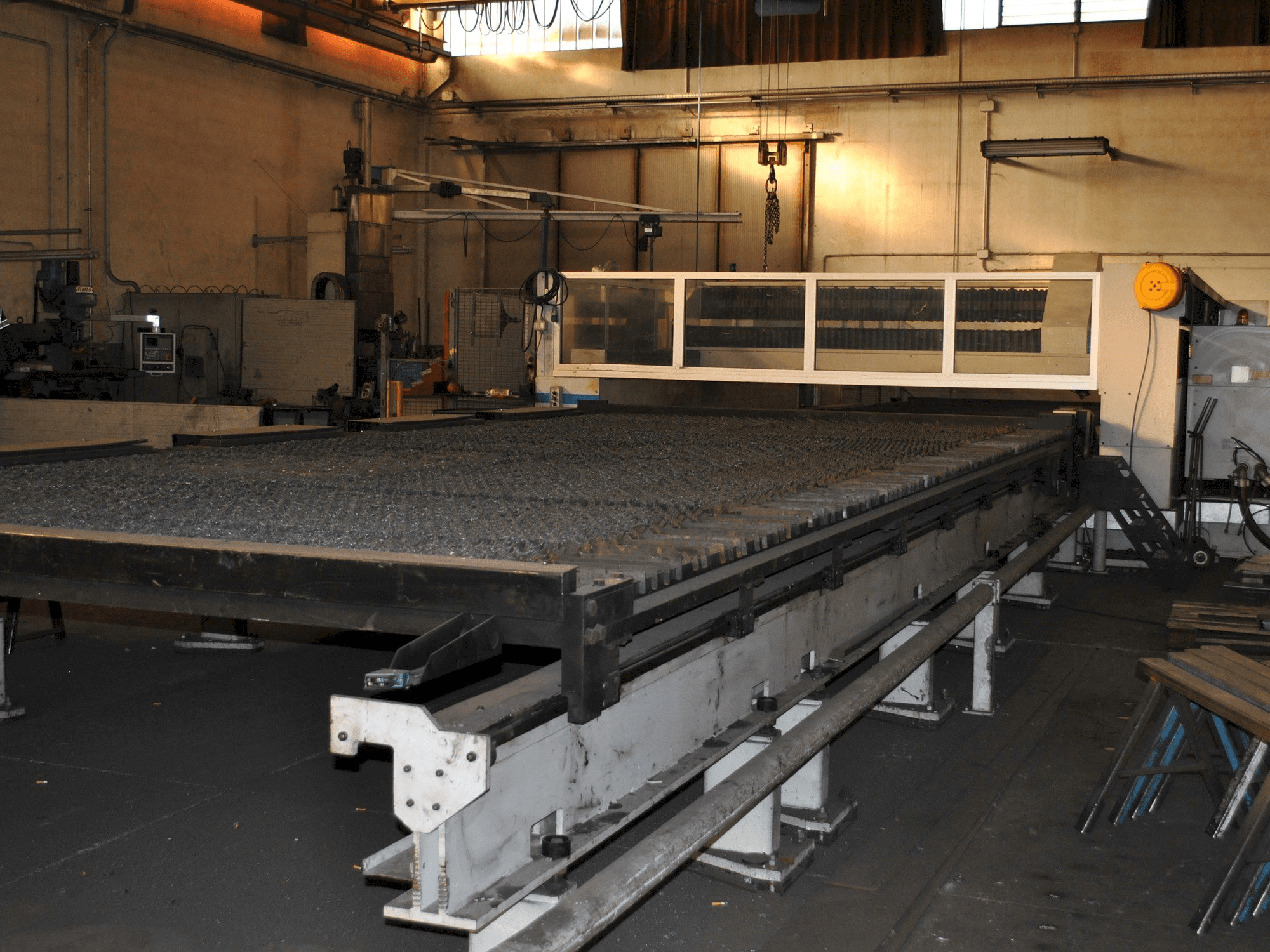 Front view of LVD IMPULS 8031 machine