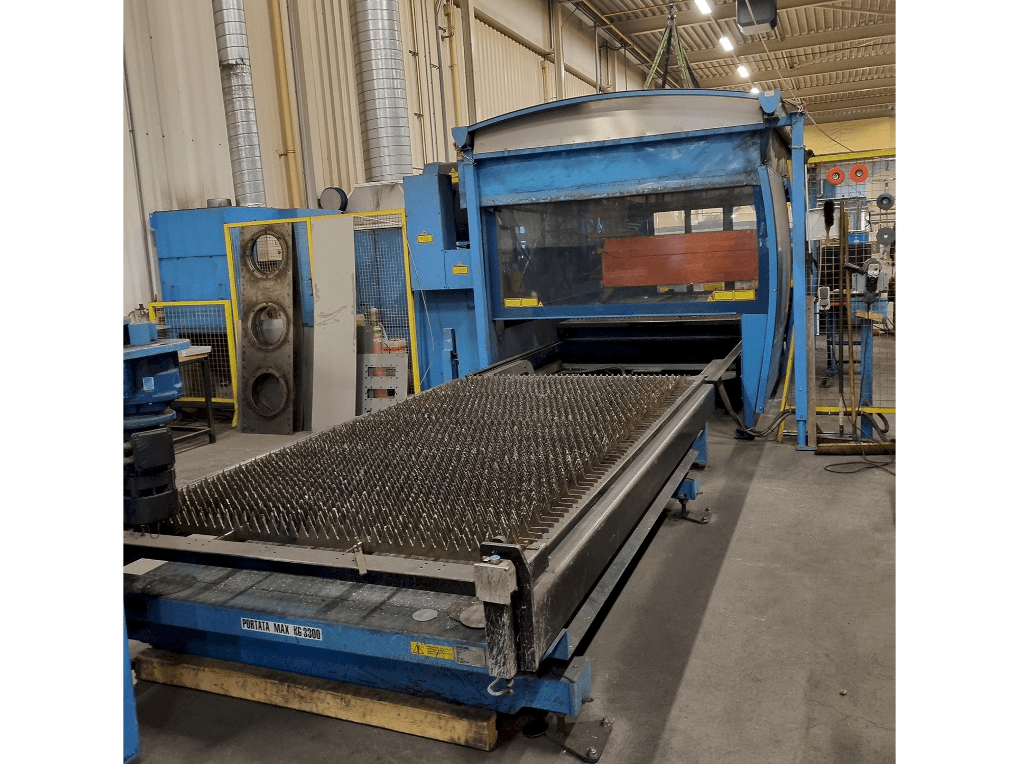 Front view of Prima Power Platino 1530HS 3,0kW CO2 machine