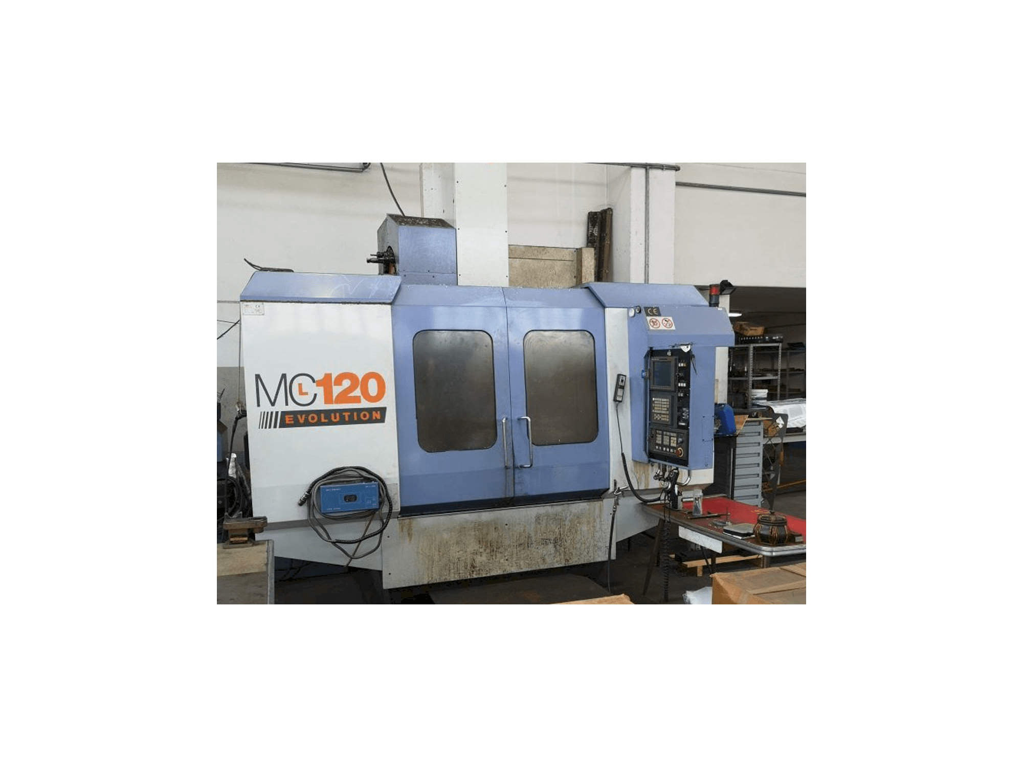 Vista frontal de la máquina FAMUP MCL 120 AND