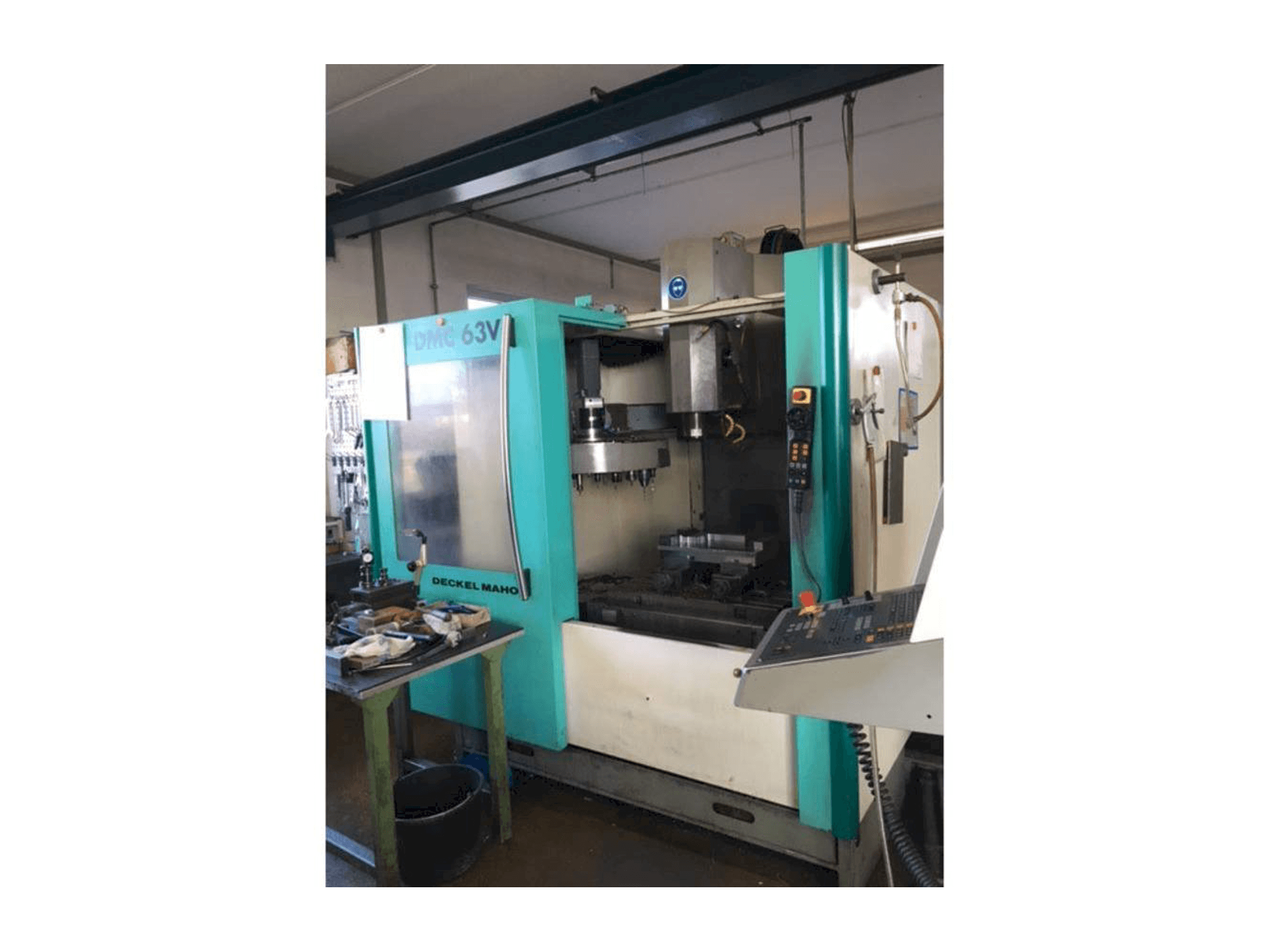 Vista frontal de la máquina DMC DMC 63V