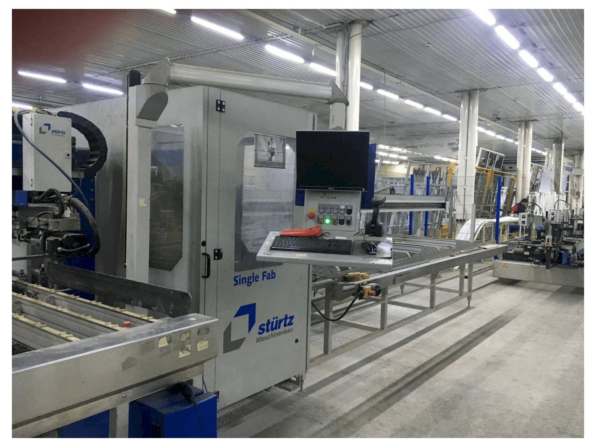 Vista frontal de la máquina Sturtz NFZ-JC-JM-160-X