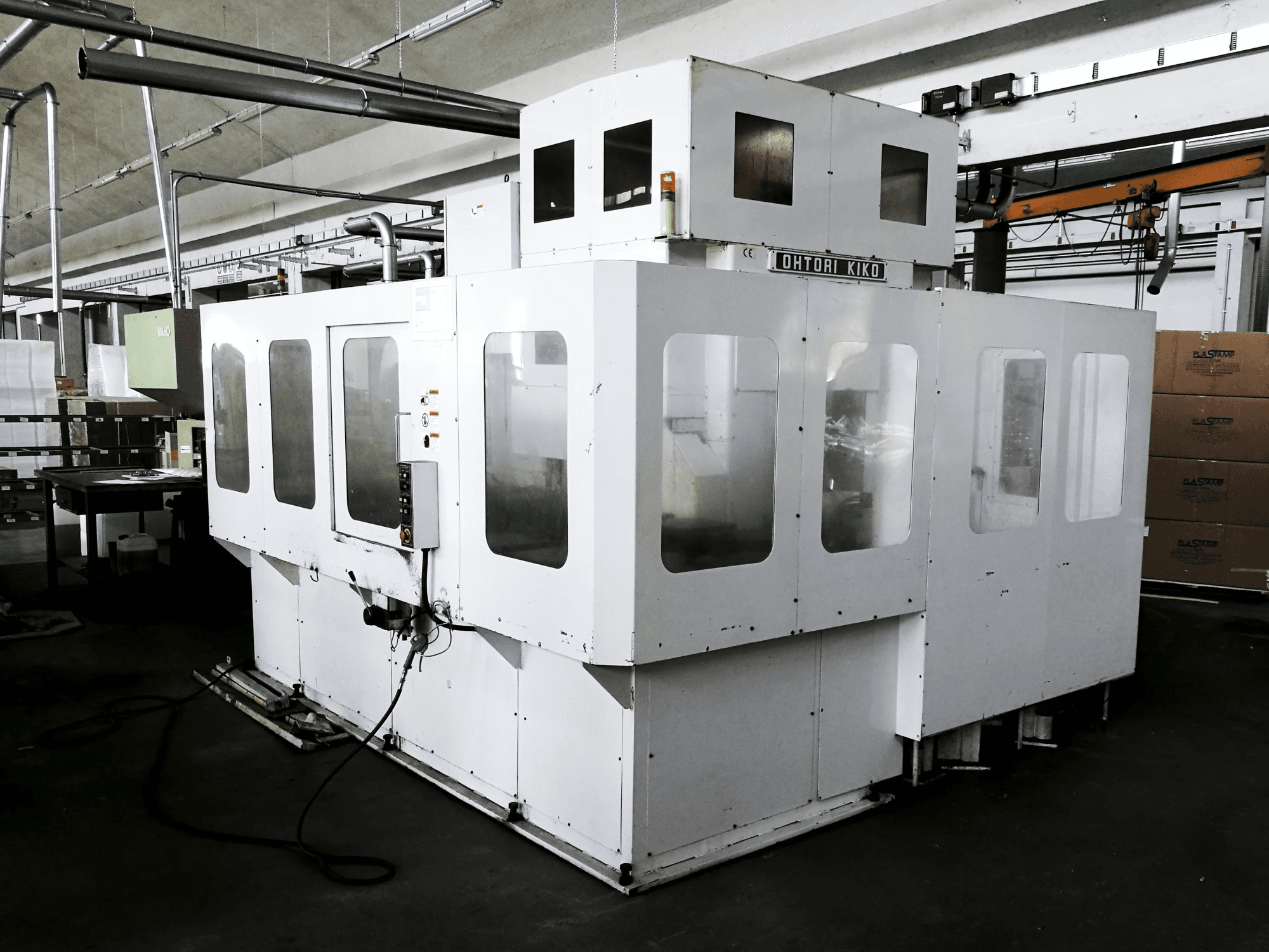 Vista derecha de la máquina OHTORI KIKO OSU 545