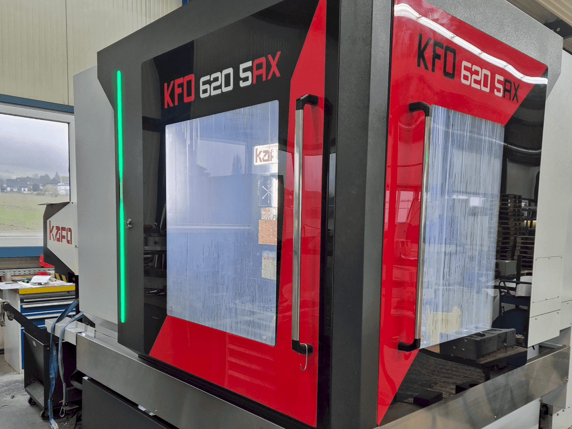 Front view of KAFO KFO 620 5AX machine